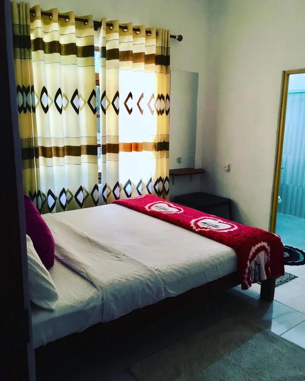 Bed in Adisham village home Haputale