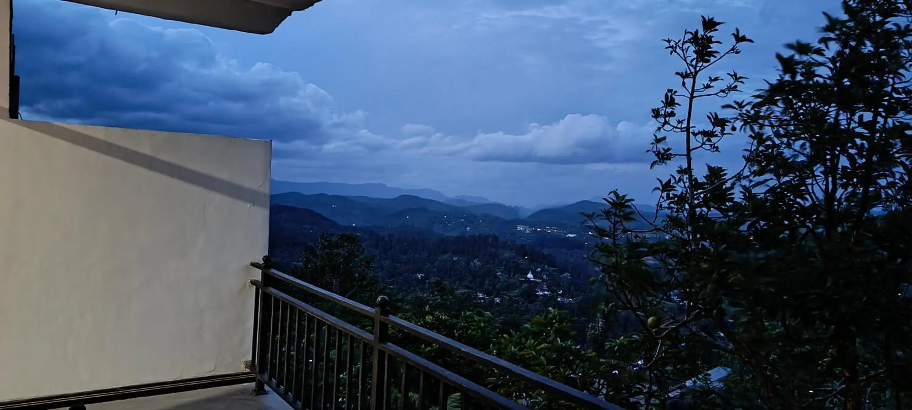 Adisham village home Haputale