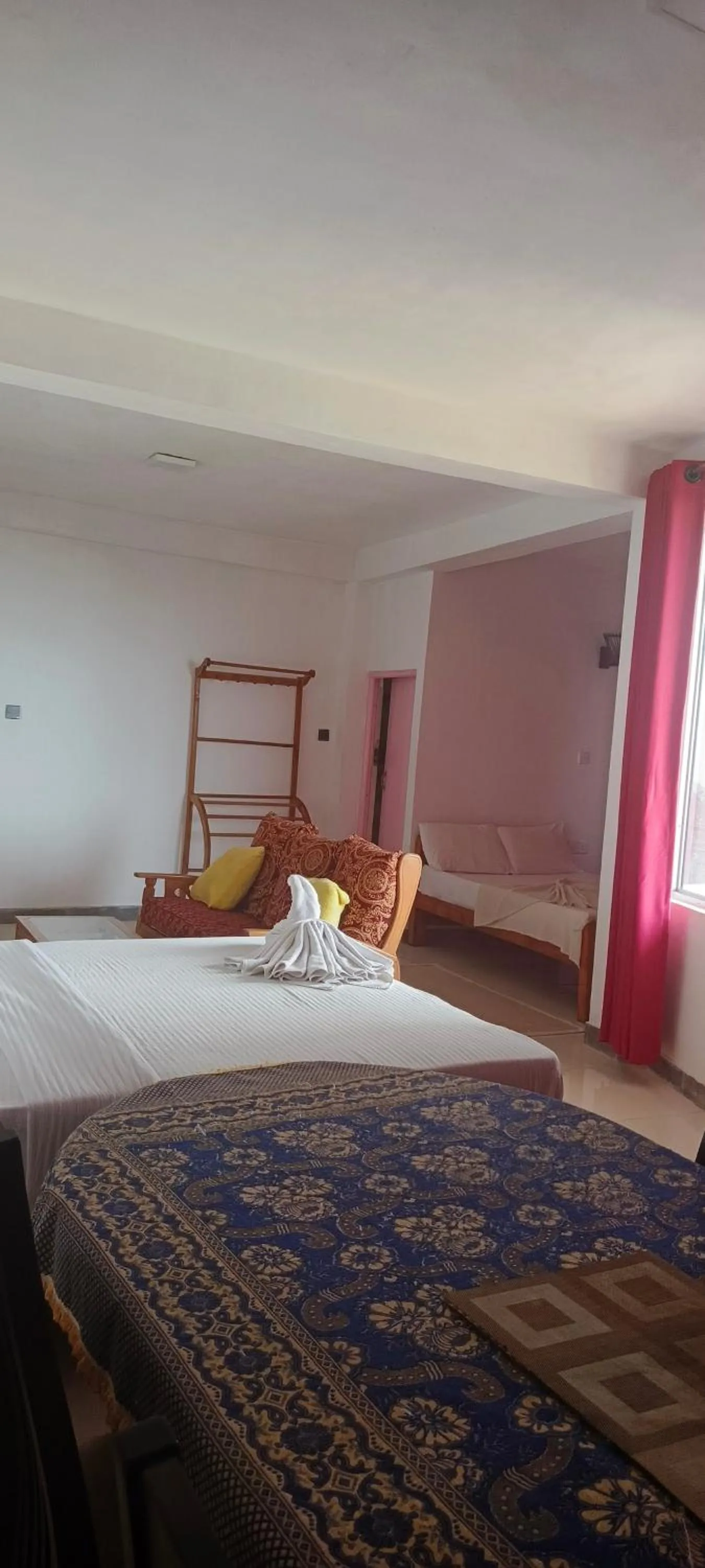 Bed in Adisham village home Haputale