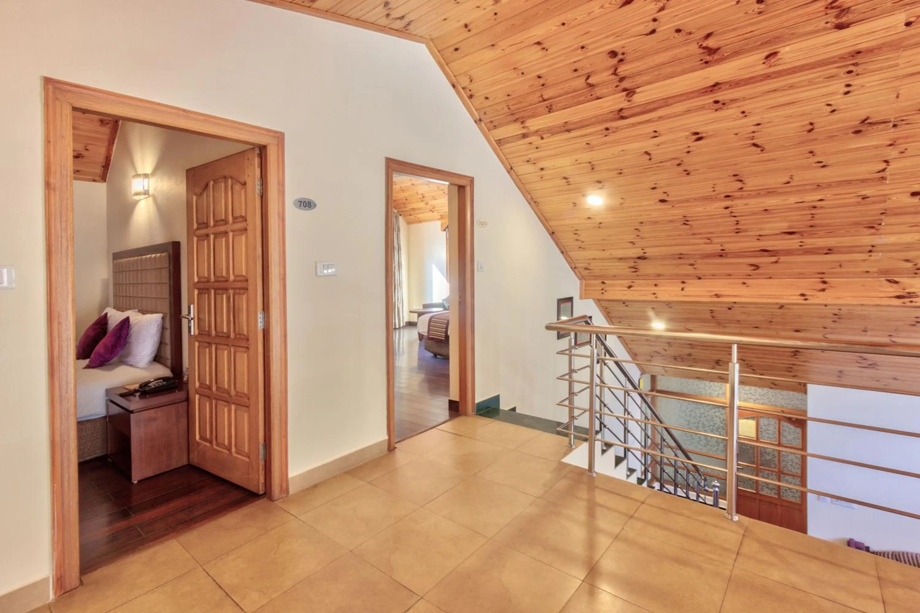 Bed in Shingar Regency