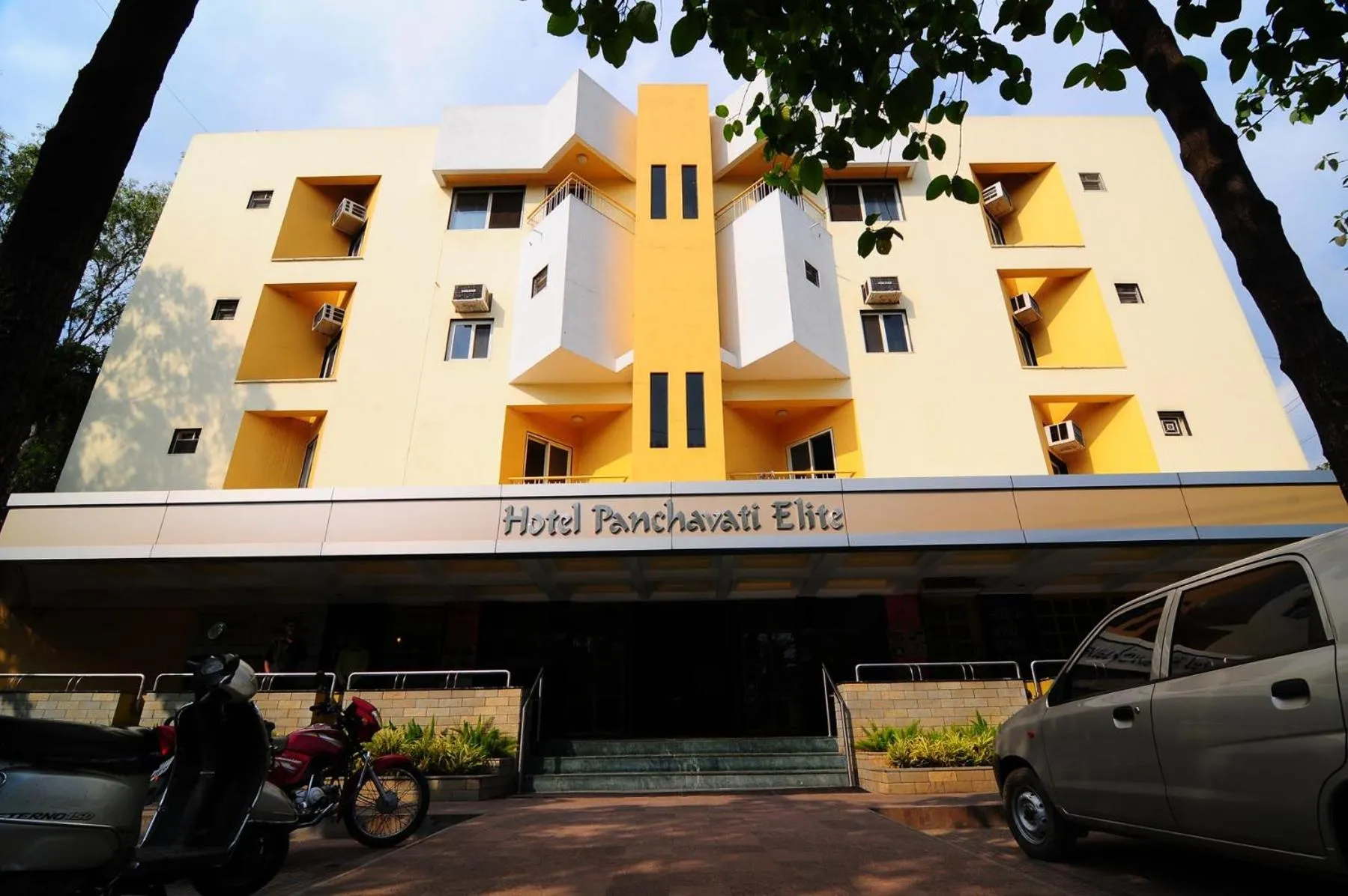 Facade/entrance in Panchavati Elite Inn