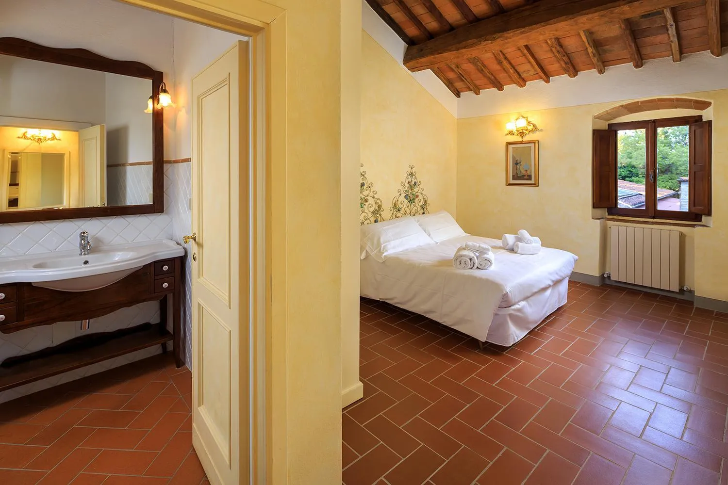 Bedroom, Bed in Le Filigare Wine & Country Relais