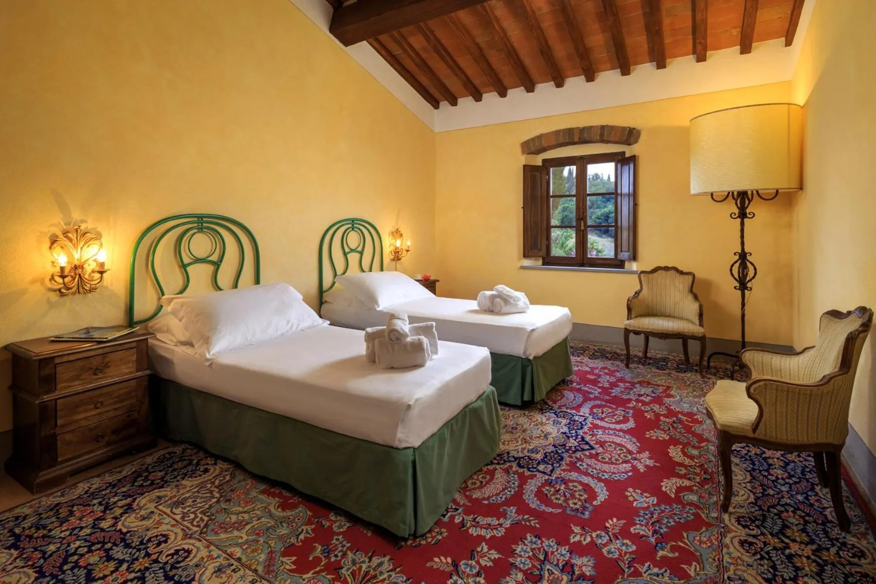 Bed in Le Filigare Wine & Country Relais
