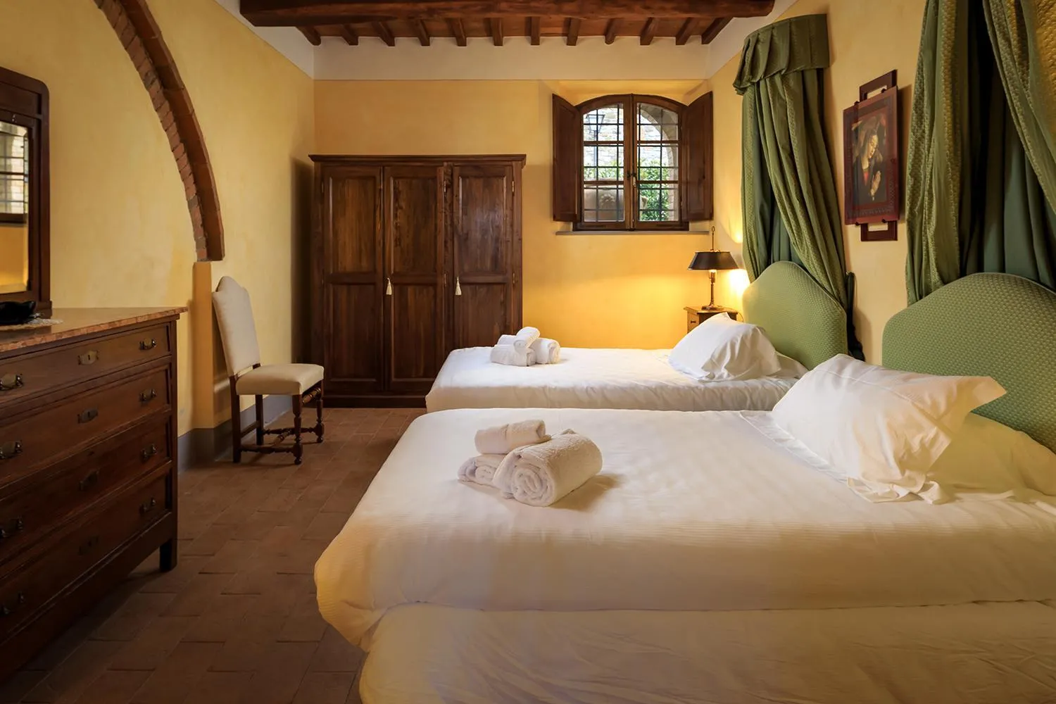 Bed in Le Filigare Wine & Country Relais