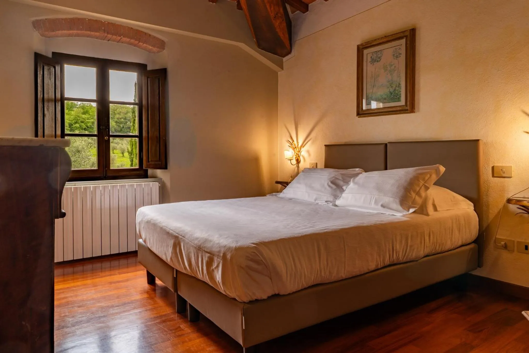 Bed in Le Filigare Wine & Country Relais