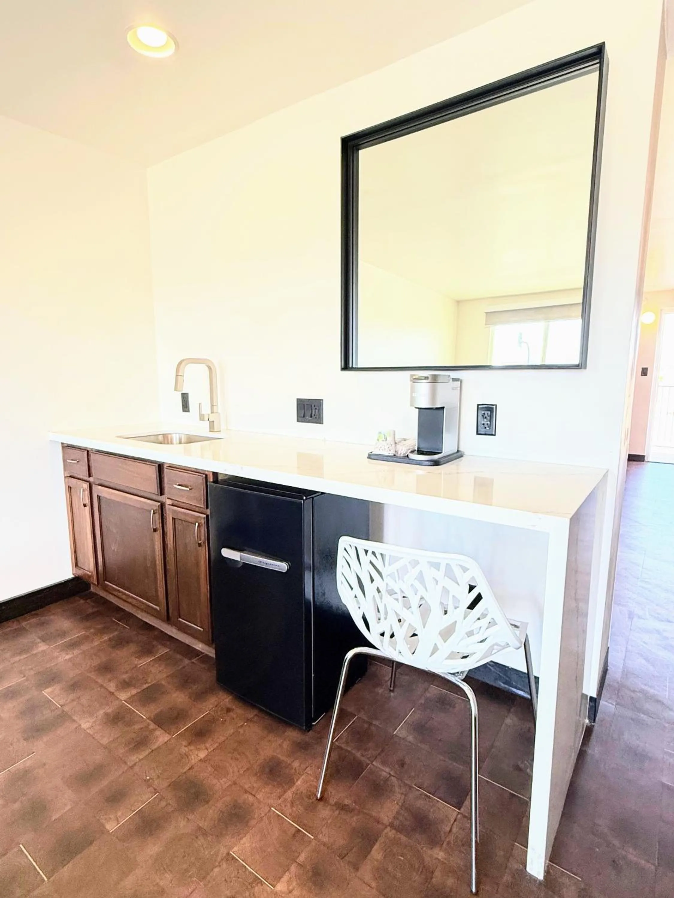 Living room in The Alice Hotel