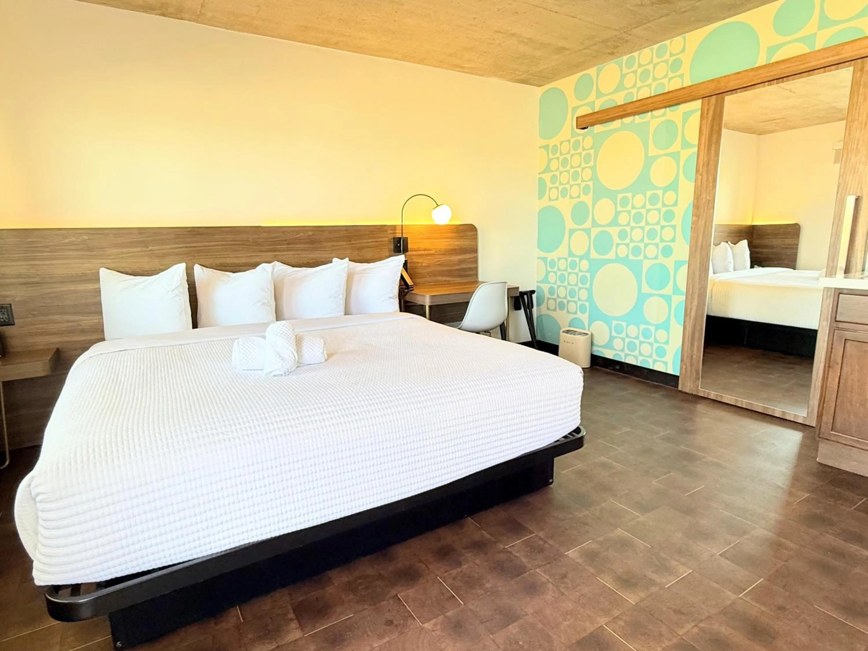 Bed in The Alice Hotel