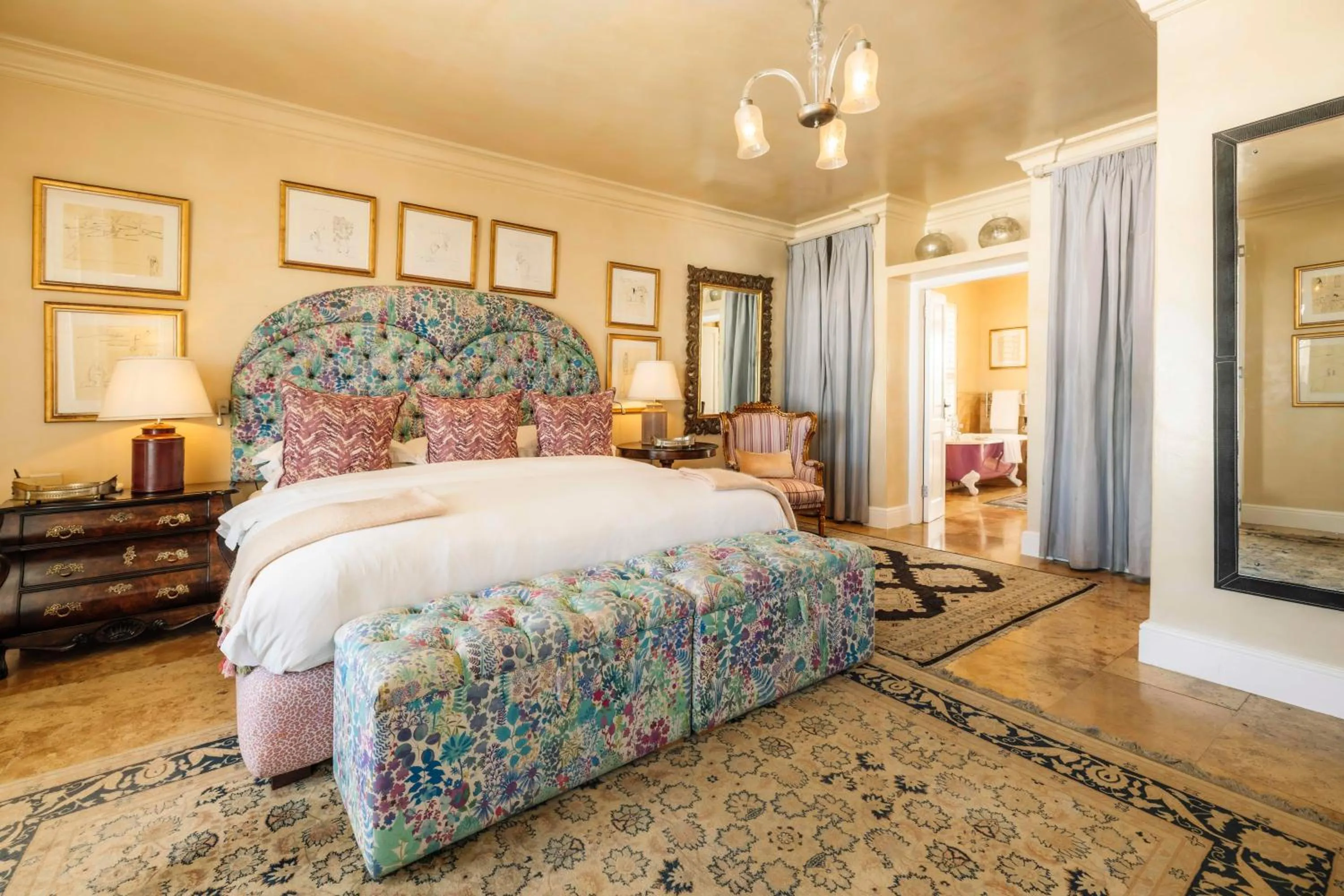 Bed in Birkenhead House