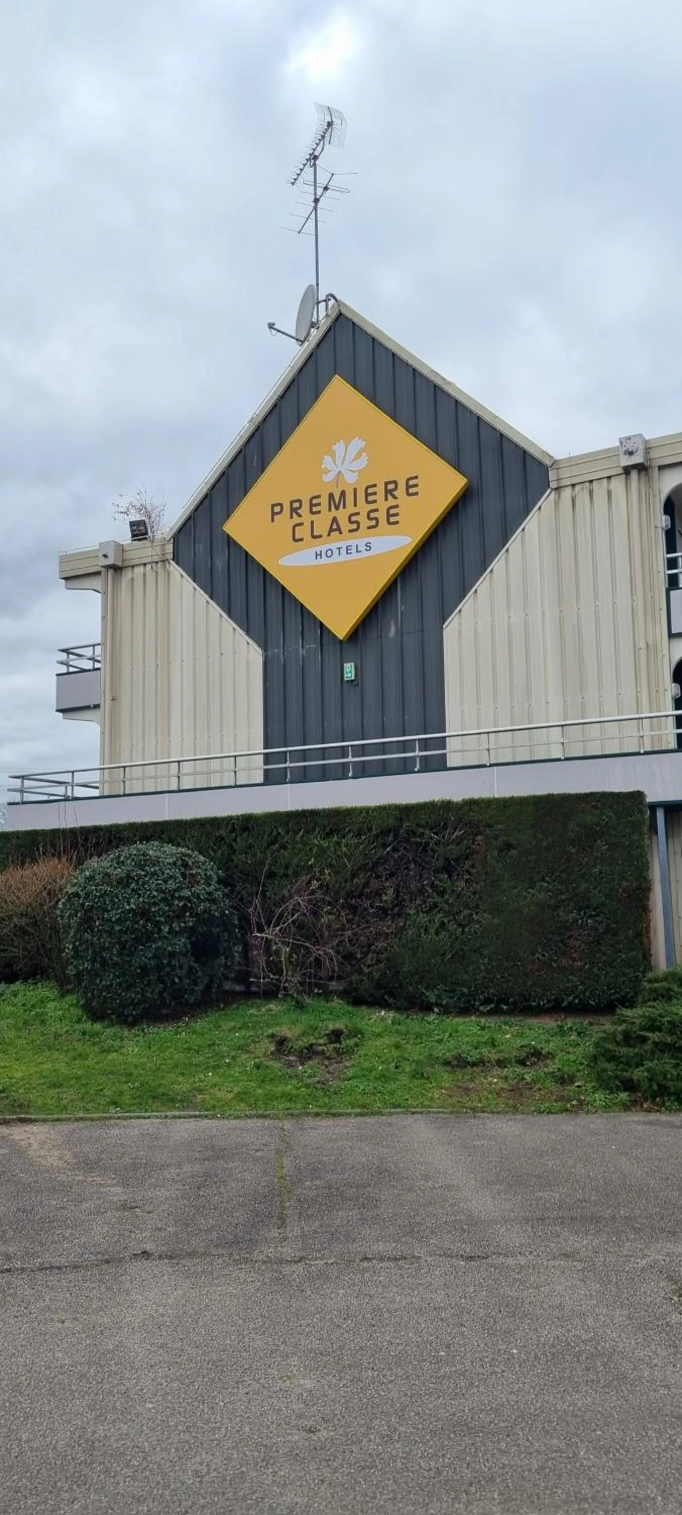 Property building in The Originals Access, Hôtel Rouen Sud Oissel (P'tit Dej-Hotel)