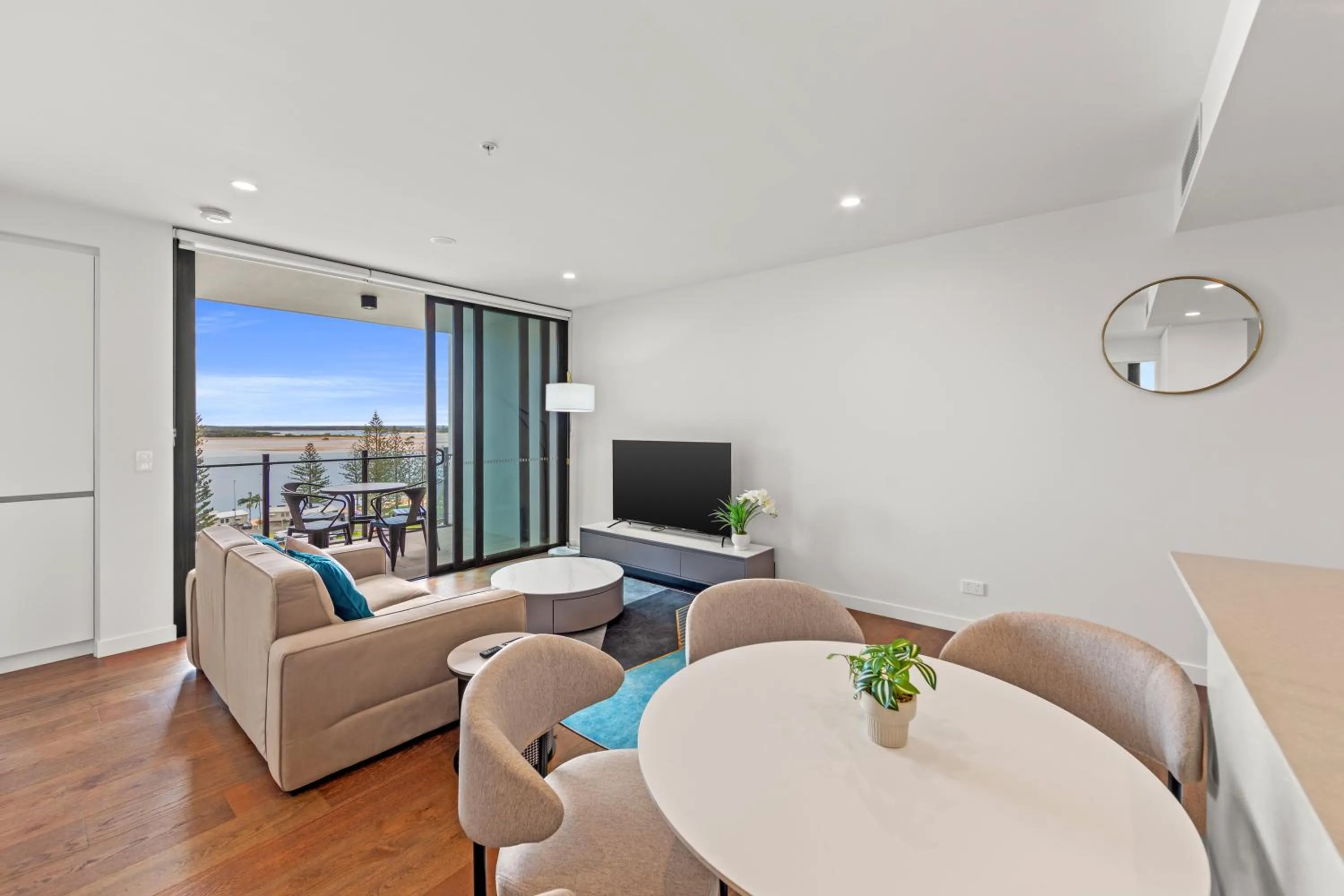 TV and multimedia in Marine Quarter Apartments by CLLIX