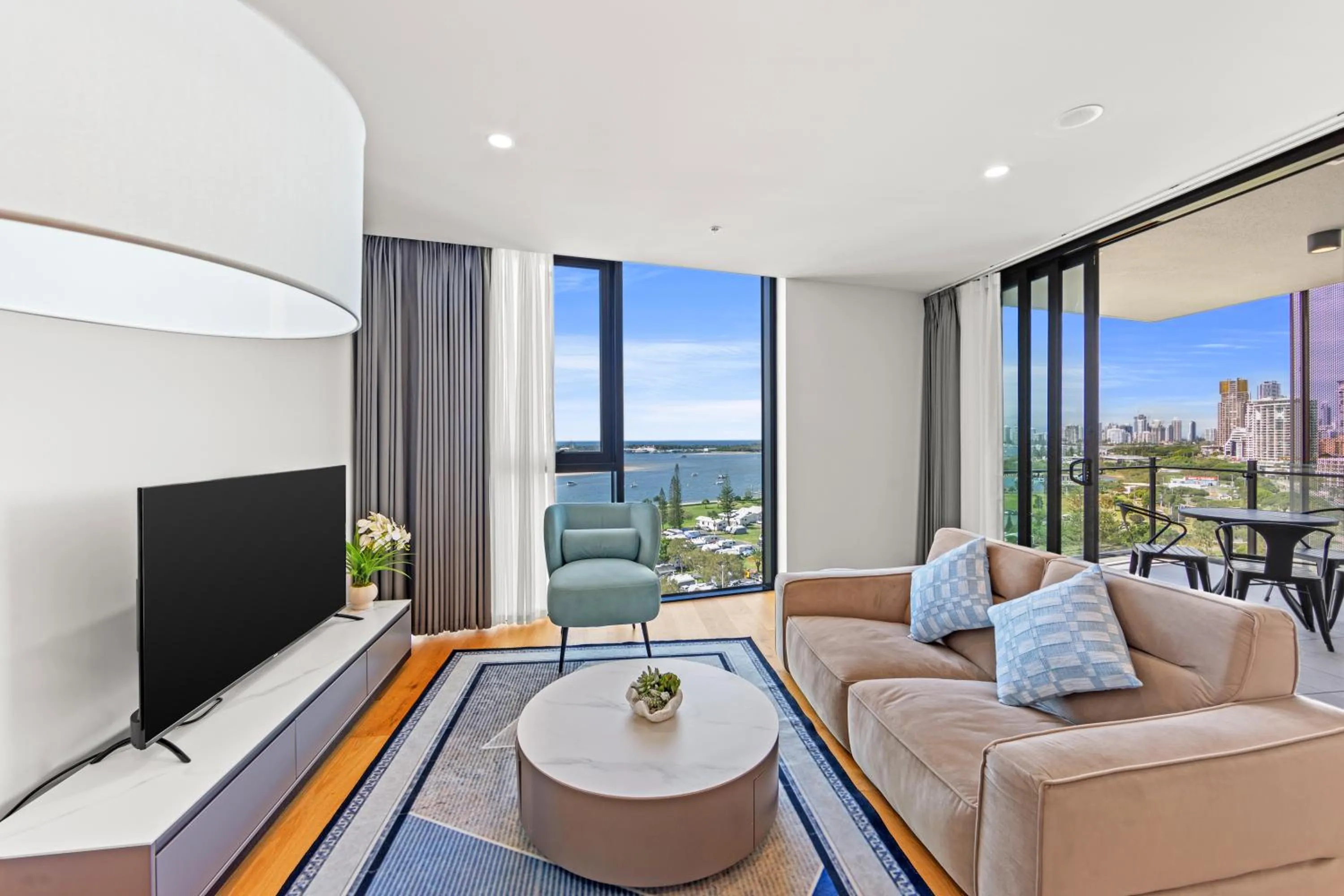 TV and multimedia in Marine Quarter Apartments by CLLIX