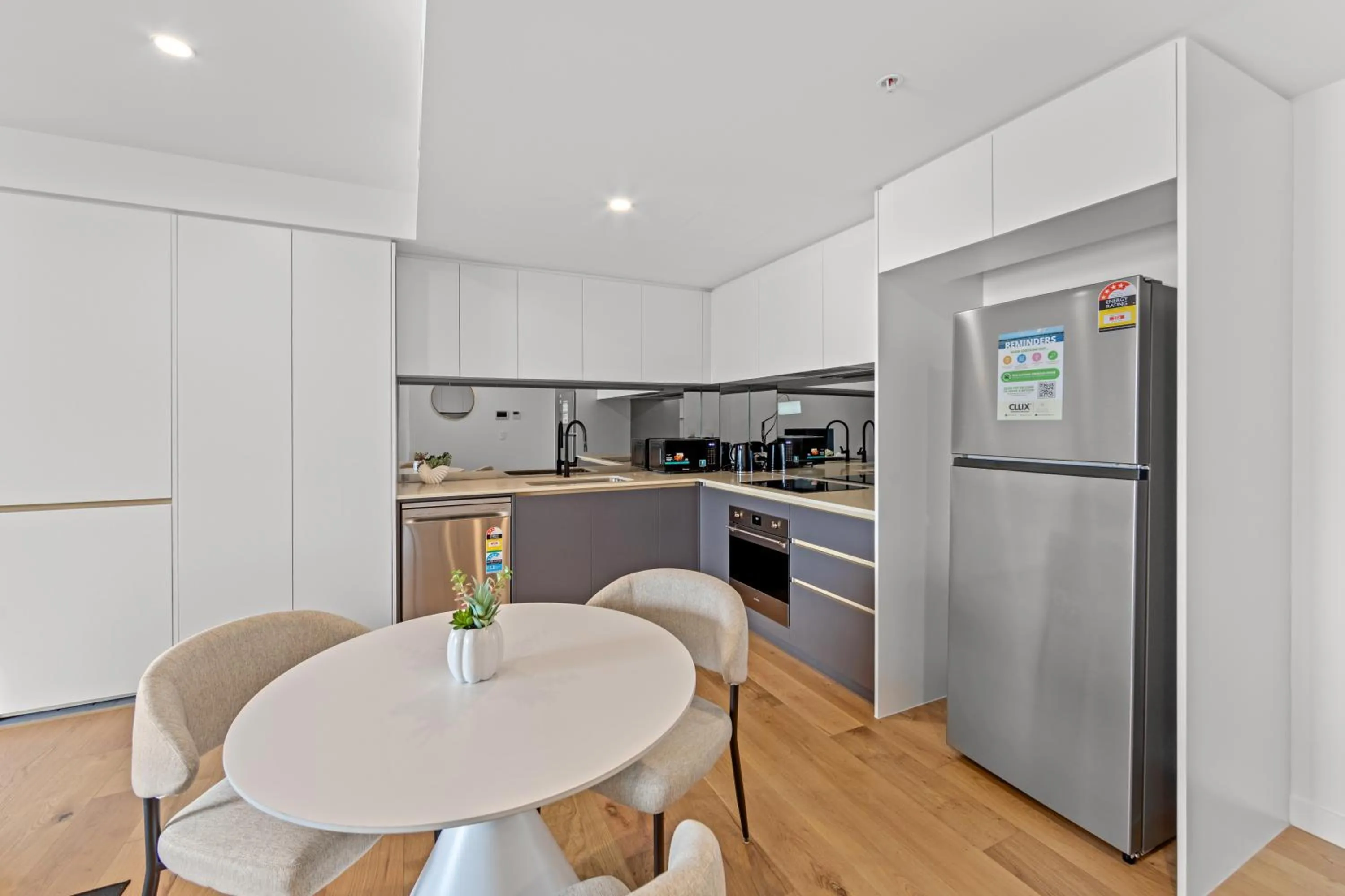 Kitchen or kitchenette in Marine Quarter Apartments by CLLIX