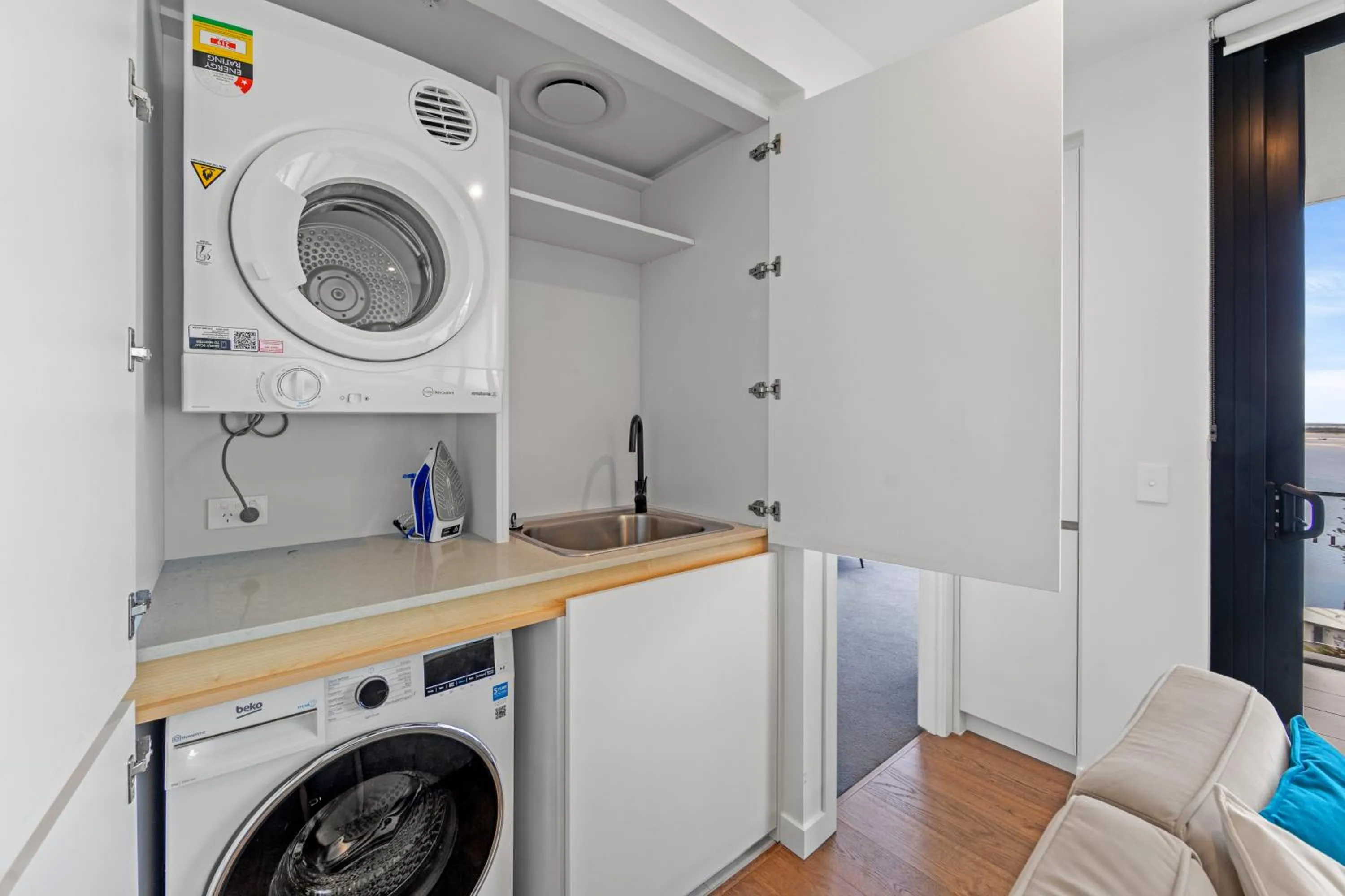 laundry in Marine Quarter Apartments by CLLIX