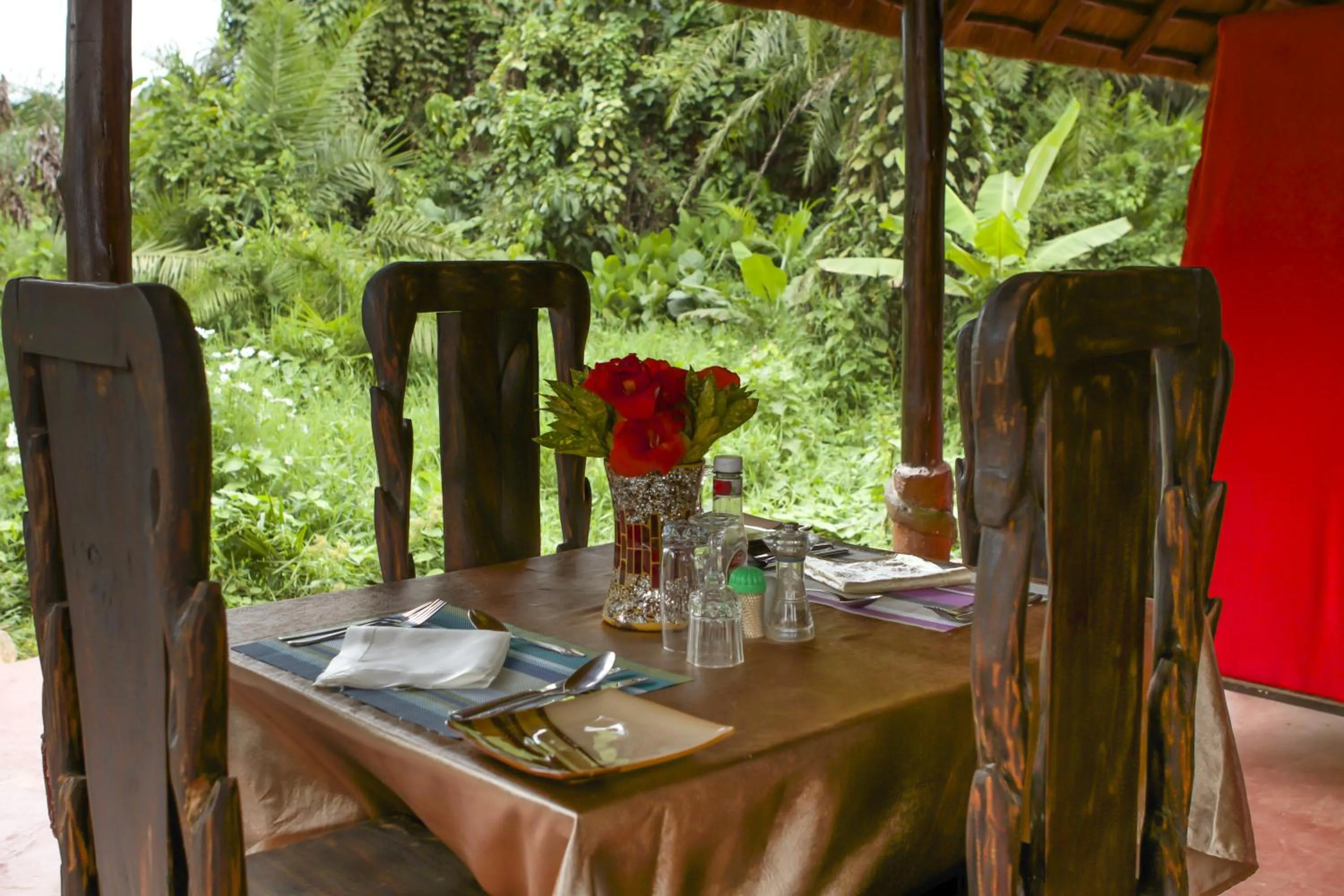 Restaurant/places to eat in Malakai Eco Lodge