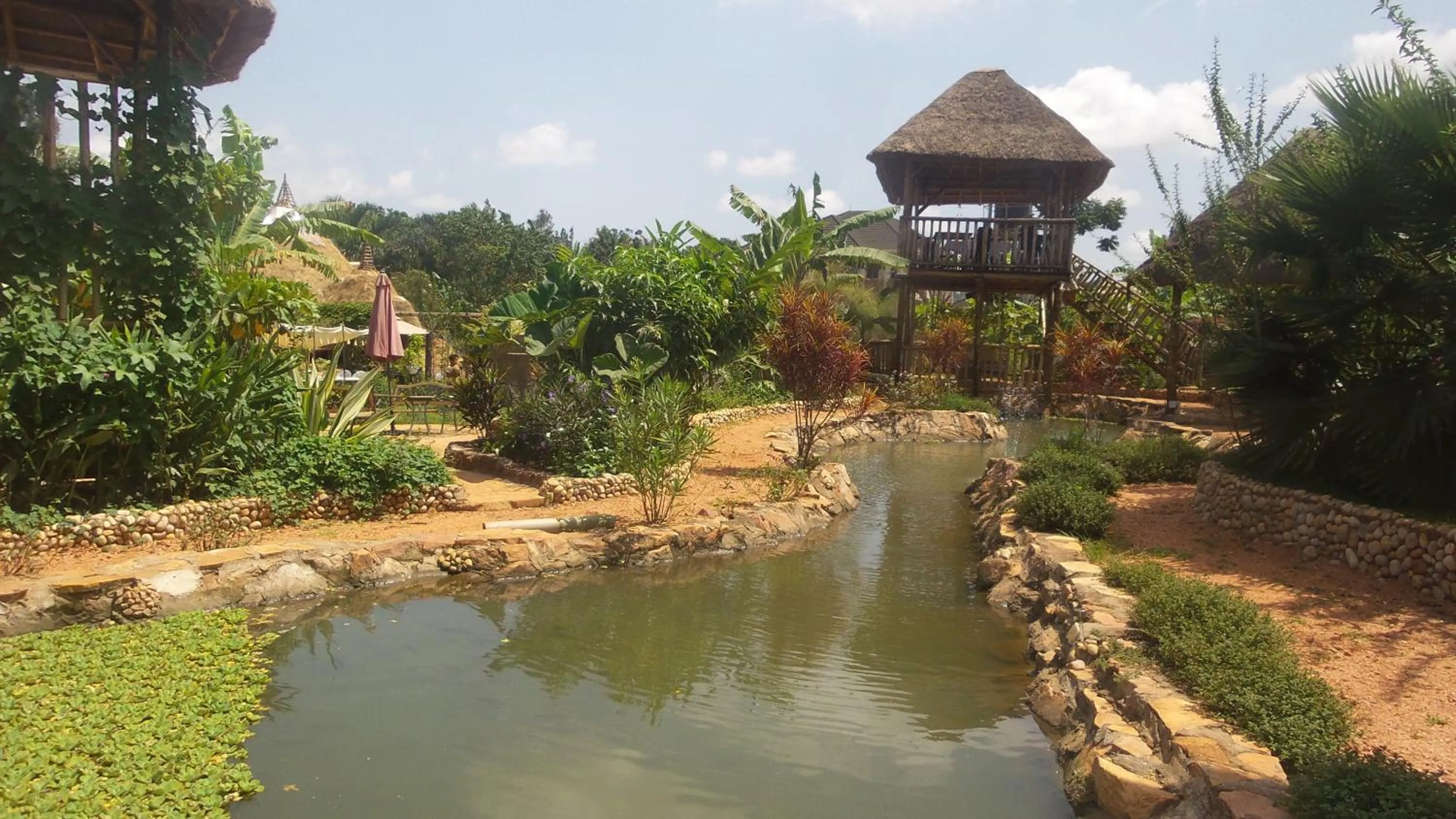 Swimming pool in Malakai Eco Lodge