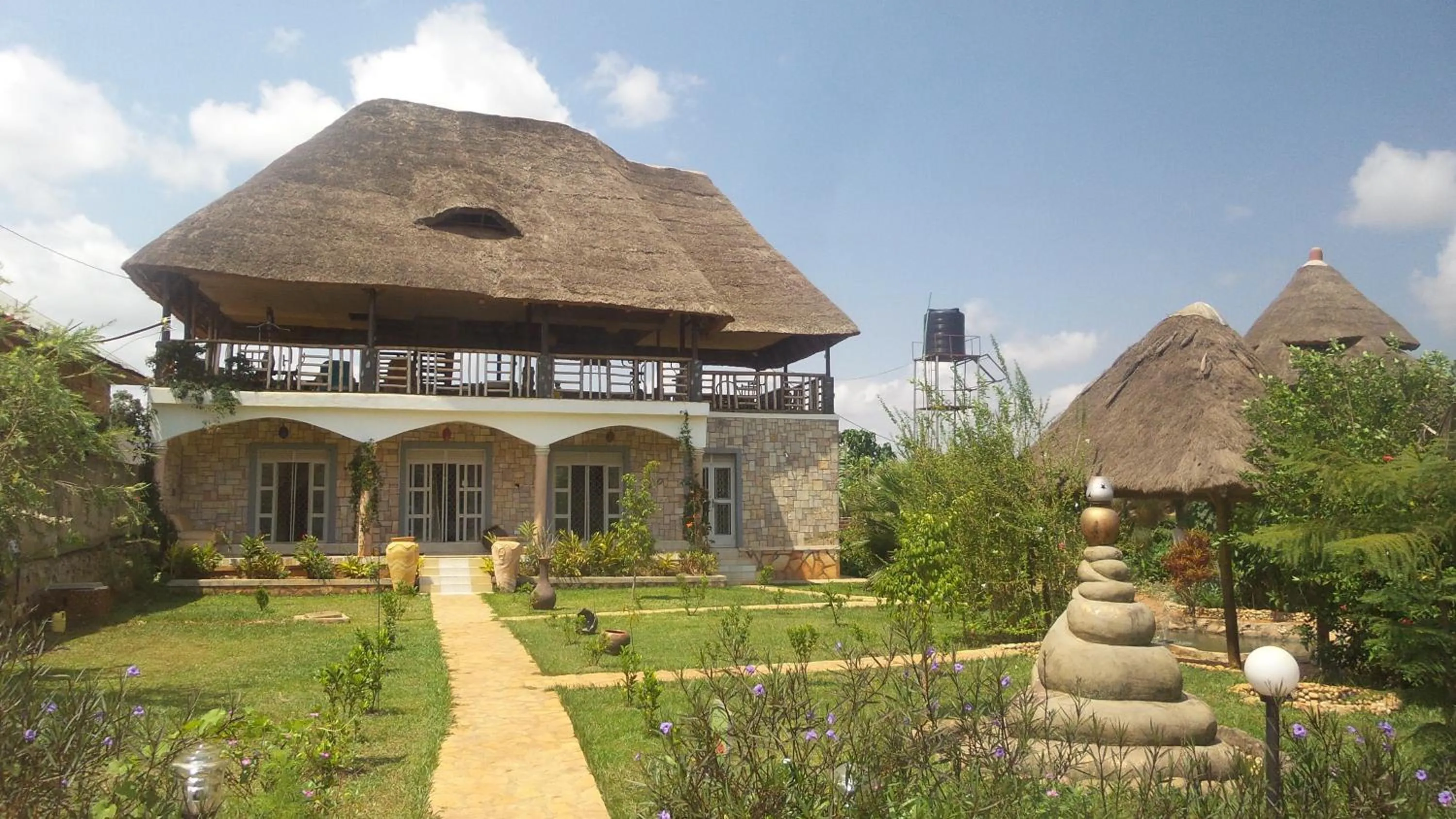 Facade/entrance in Malakai Eco Lodge