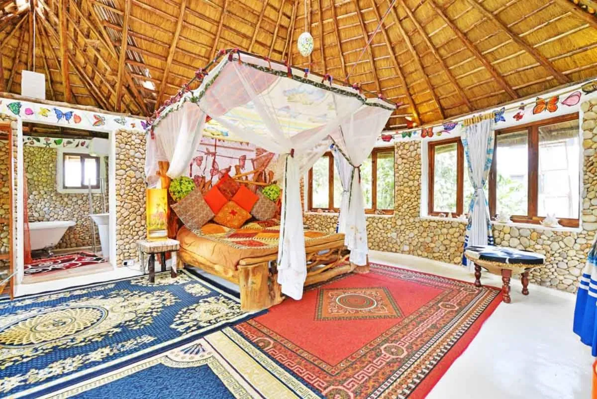 Photo of the whole room, Bed in Malakai Eco Lodge