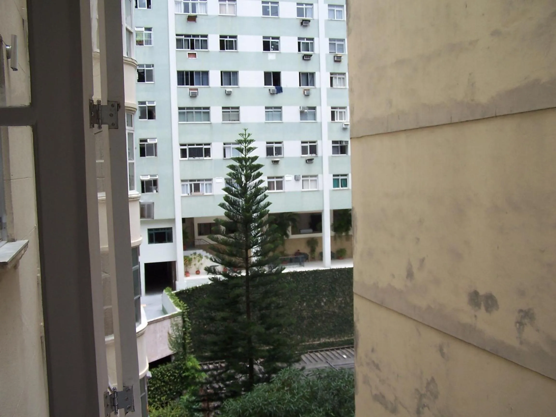 Bulhões de Carvalho 591-602