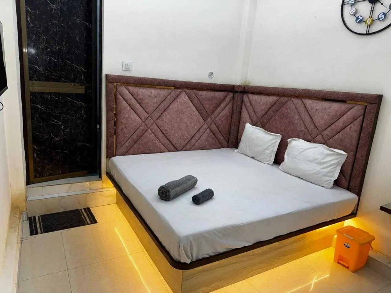 Bedroom, Bed in Super Hotel O City Inn