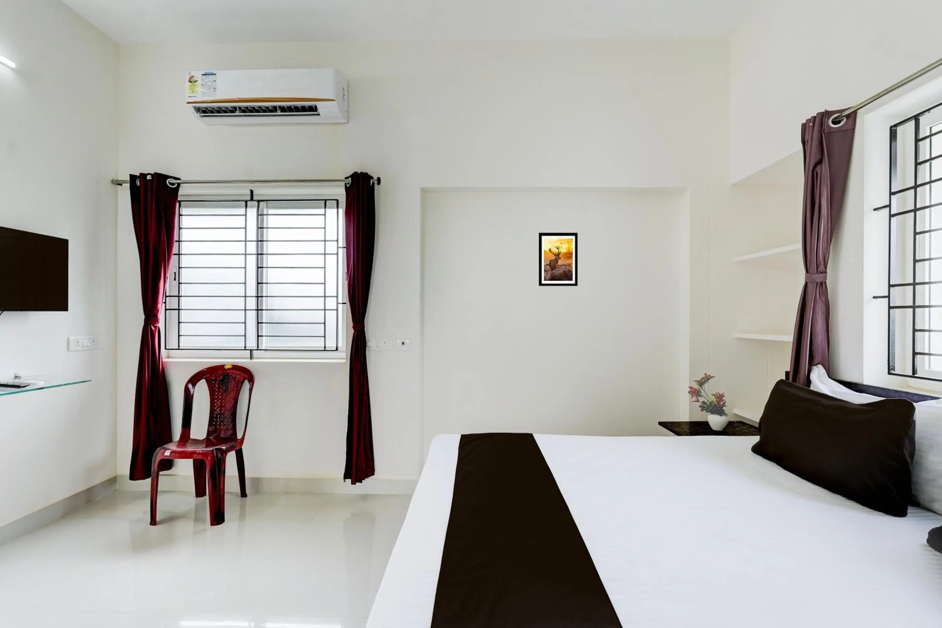 Bedroom, Bed in Hotel O Elegant Residency Vandalur Zoo