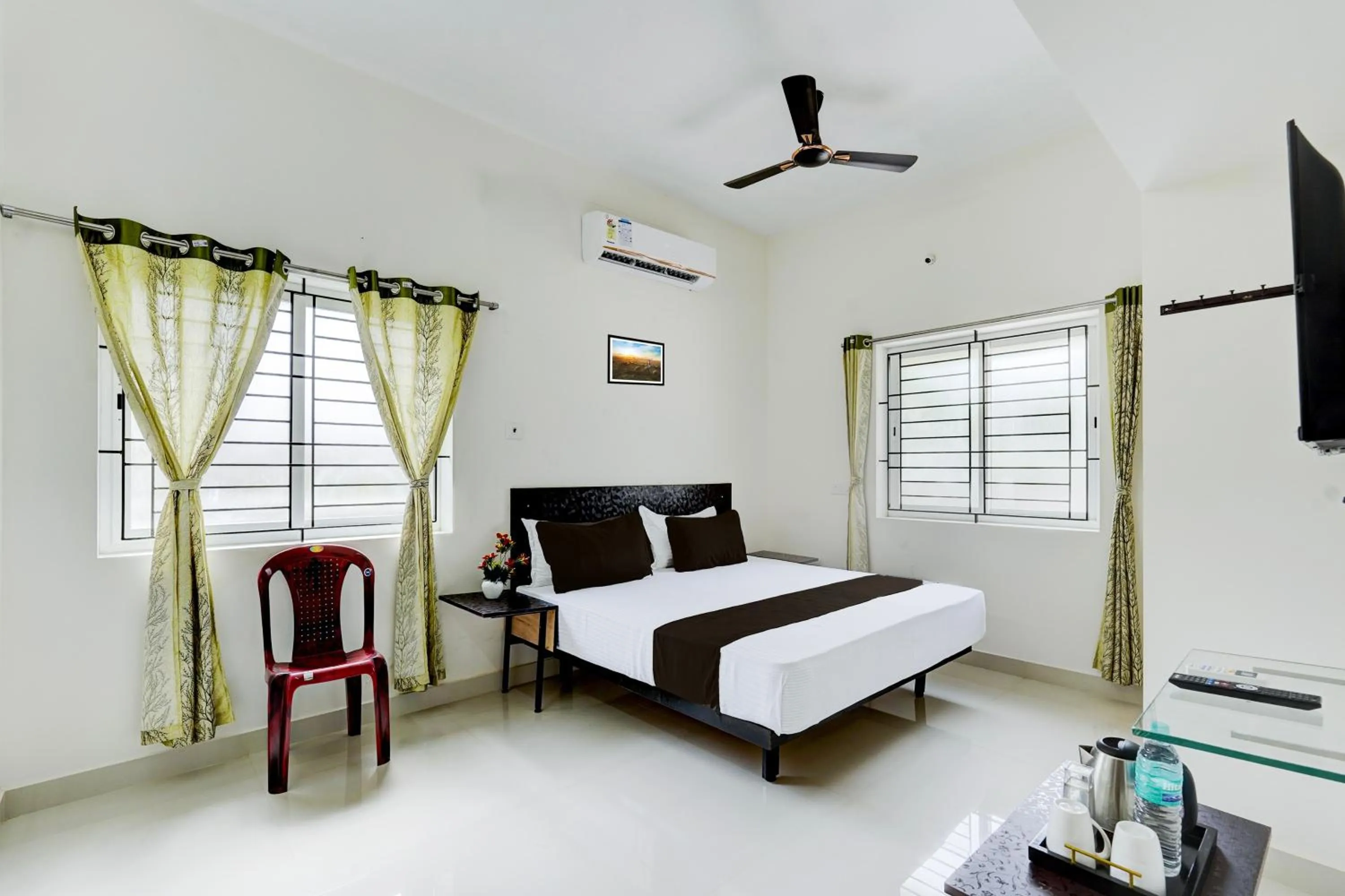 Hotel O Elegant Residency Vandalur Zoo