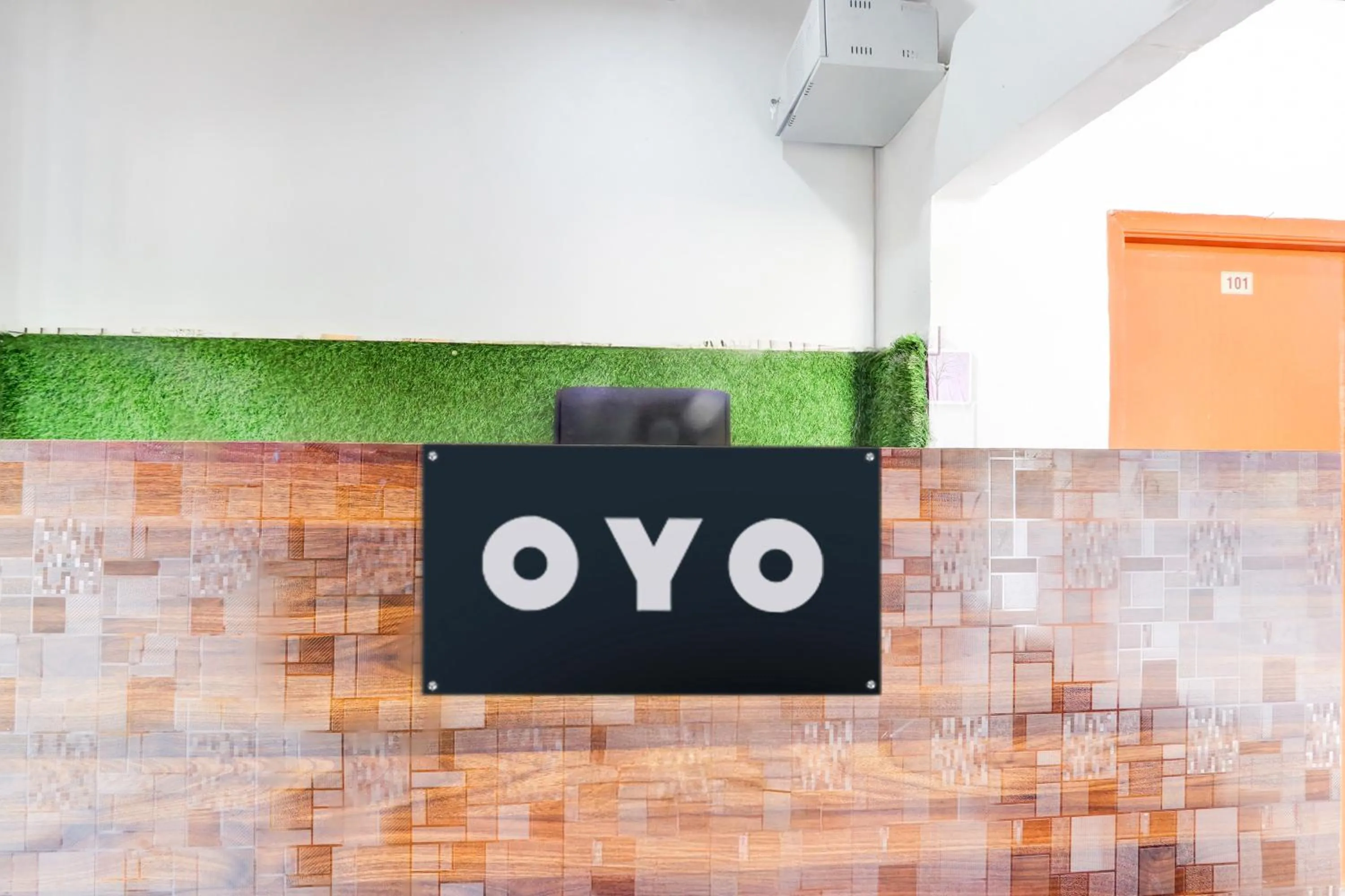 Lobby or reception in Hotel O by OYO Tara Grand luxury Rooms