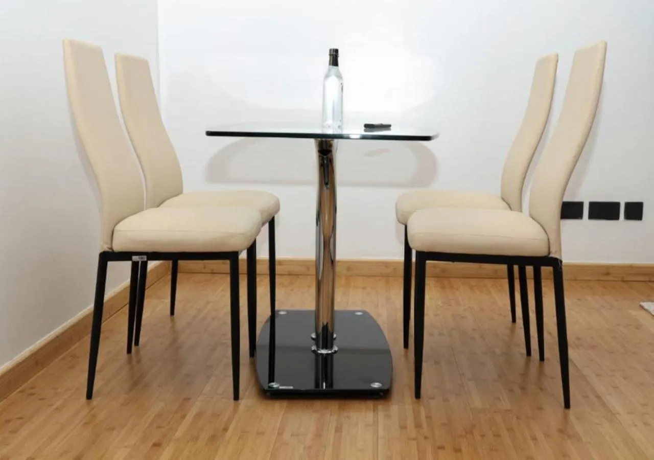 Dining area in Golf View Serviced Apartments