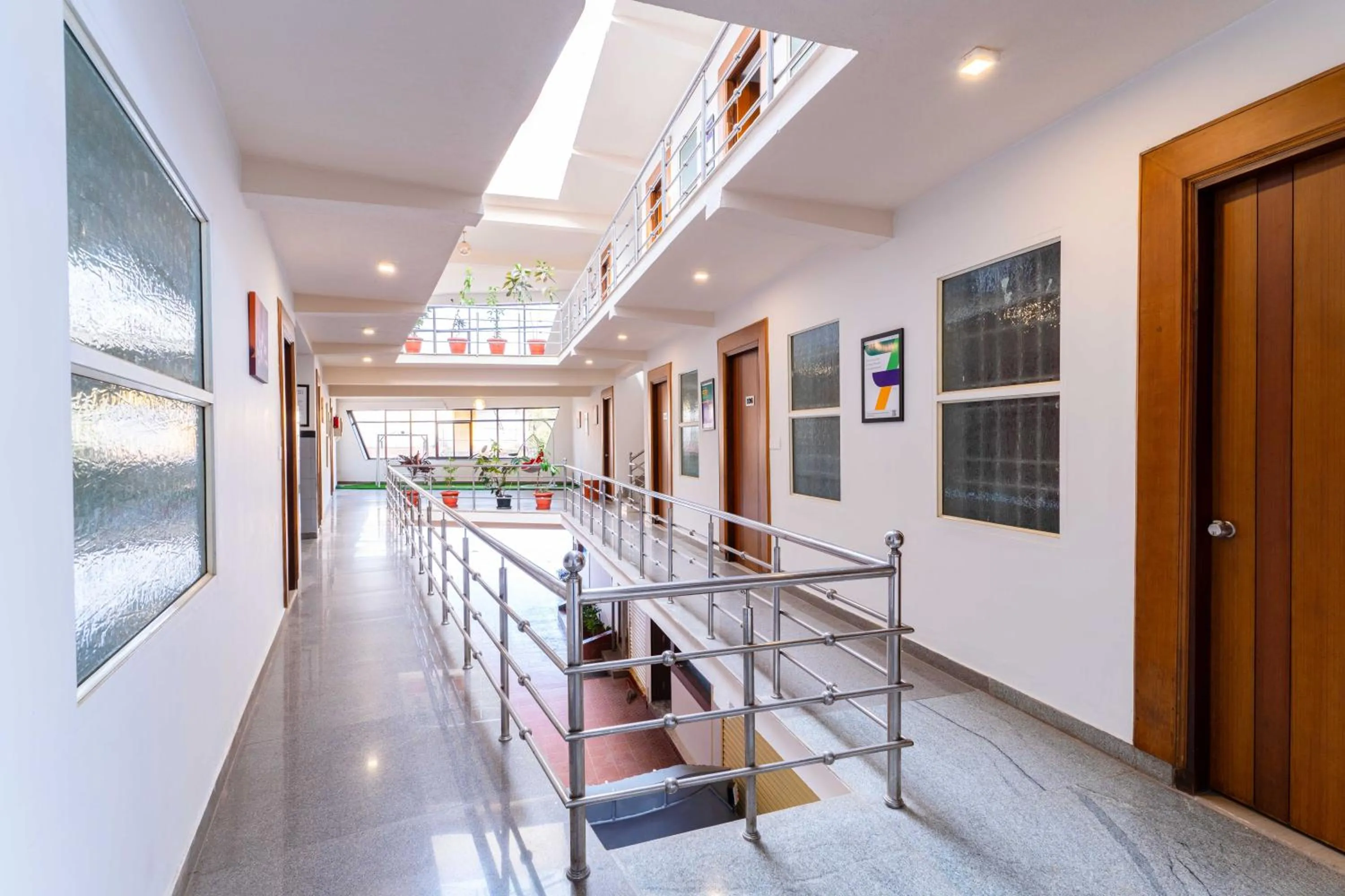 Lobby or reception in Treebo Regalia Comforts, 15 Mins From Abbey Waterfall