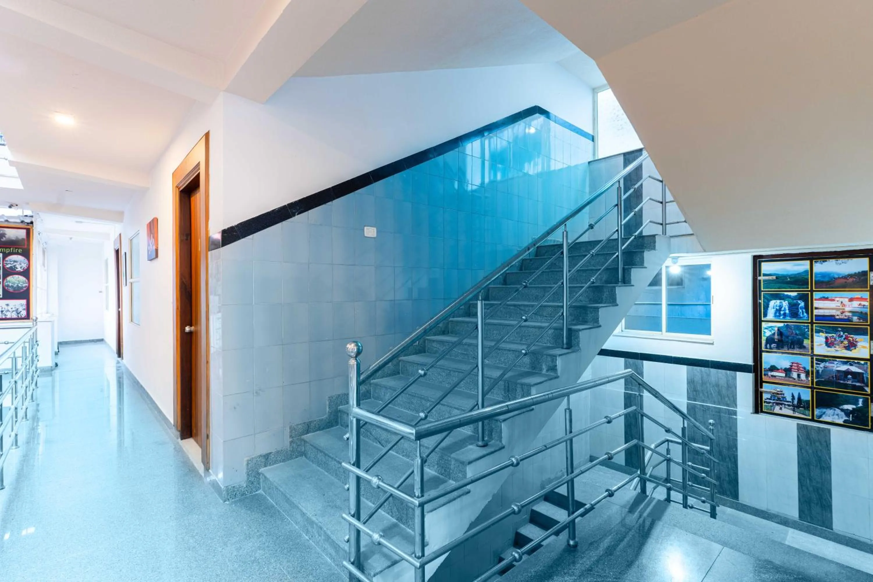 Lobby or reception in Treebo Regalia Comforts, 15 Mins From Abbey Waterfall