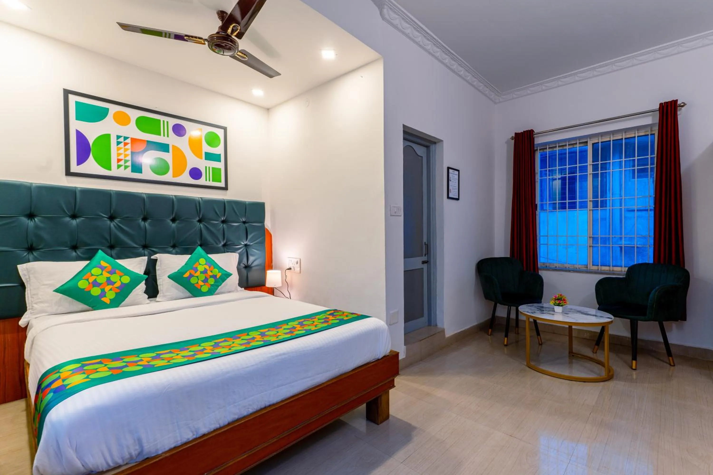 Bedroom, Bed in Treebo Regalia Comforts, 15 Mins From Abbey Waterfall