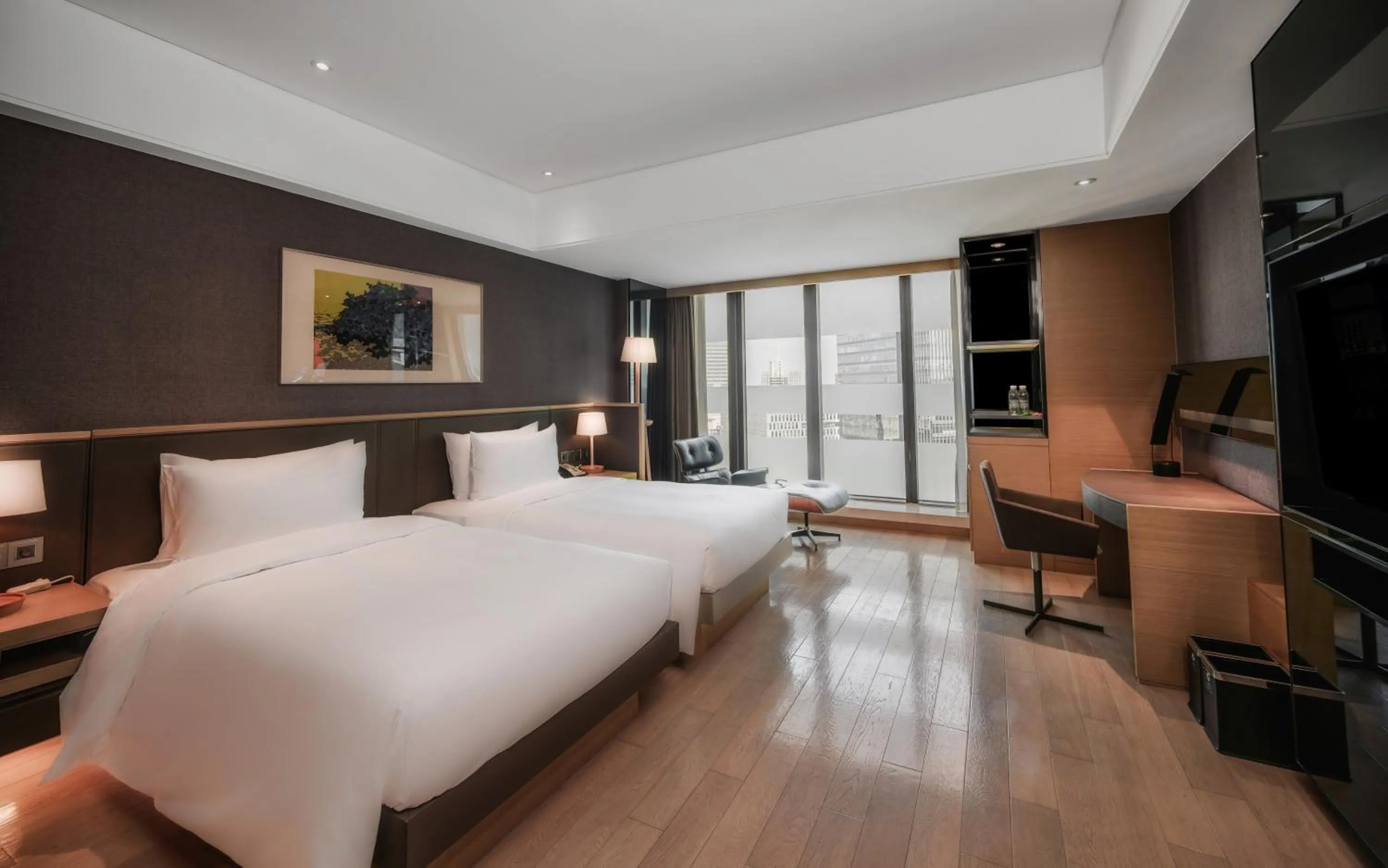 Bed in Grand Metropark Hotel Shanghai Pudong