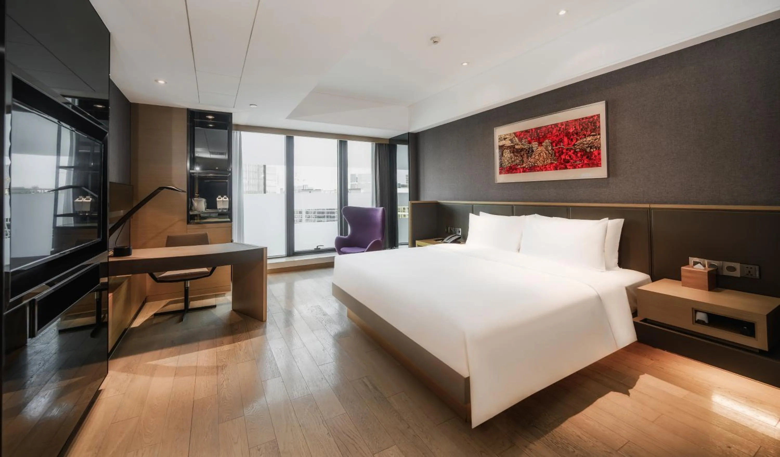 Bed in Grand Metropark Hotel Shanghai Pudong