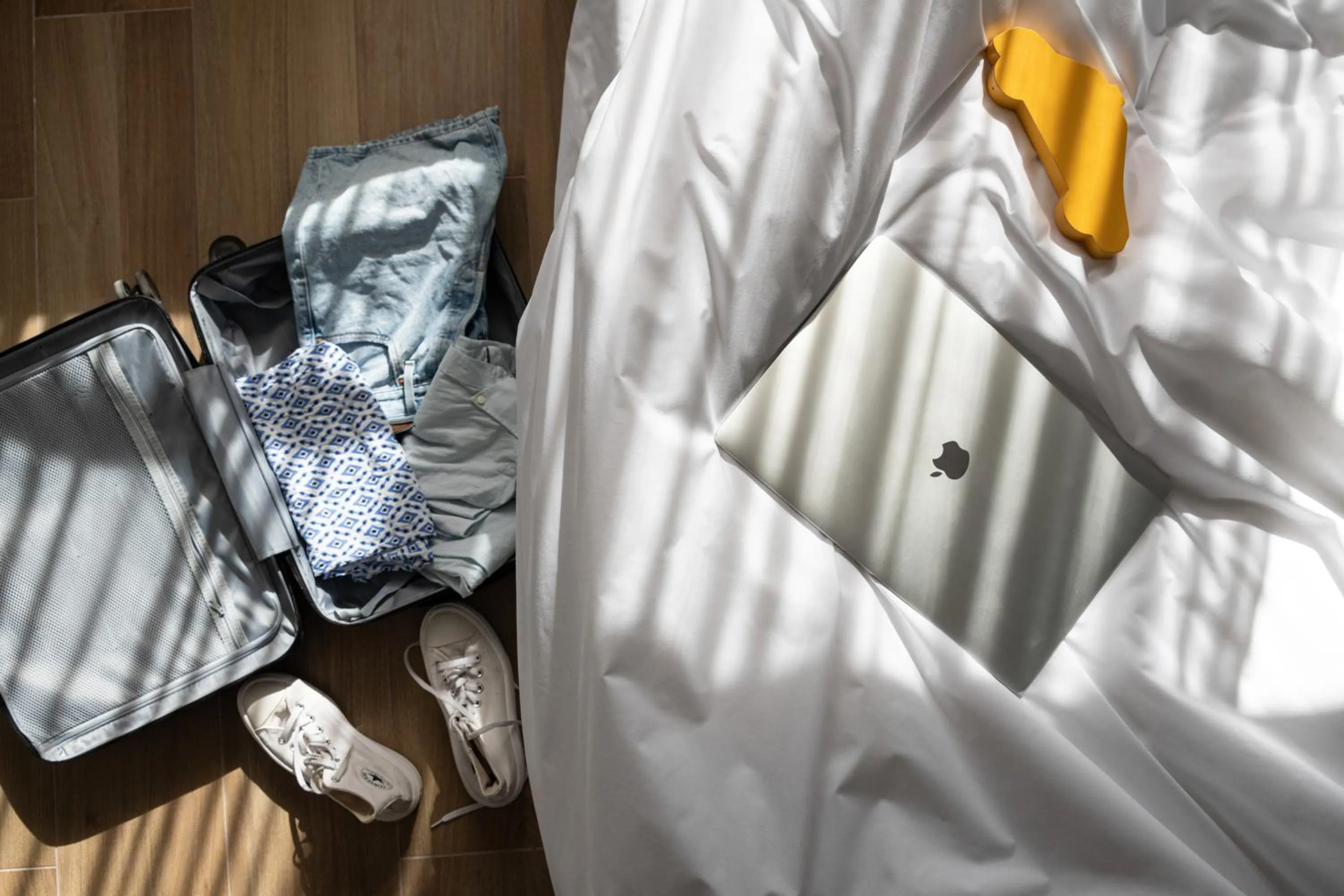 Bedroom, Bed in Fits Living