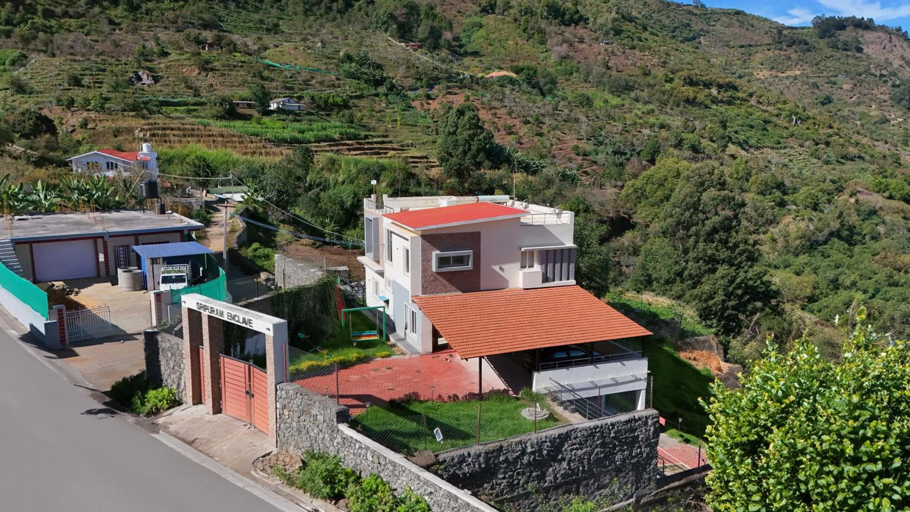 Property building in Queen's Hotel Mount garden Kodaikanal