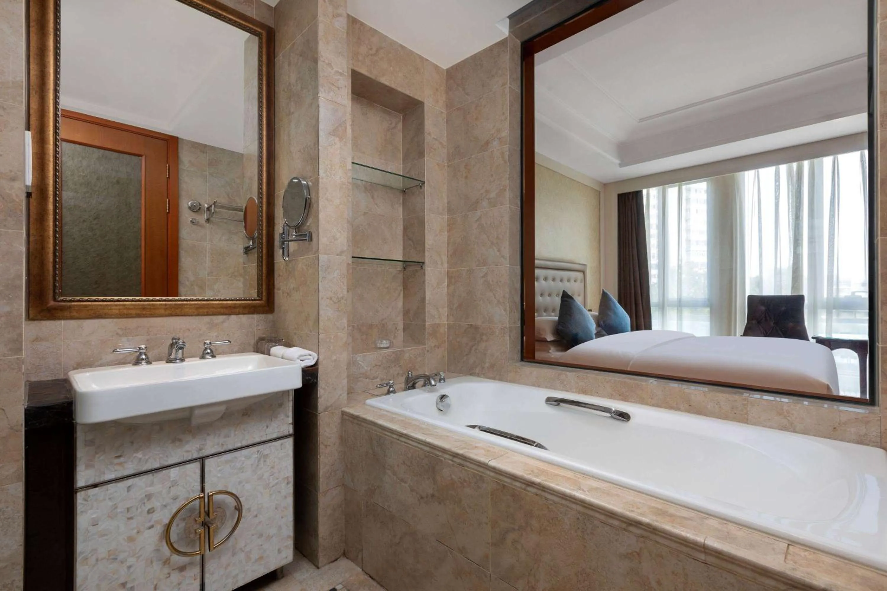 Bathroom in Days Inn by Wyndham Beijing Haidian