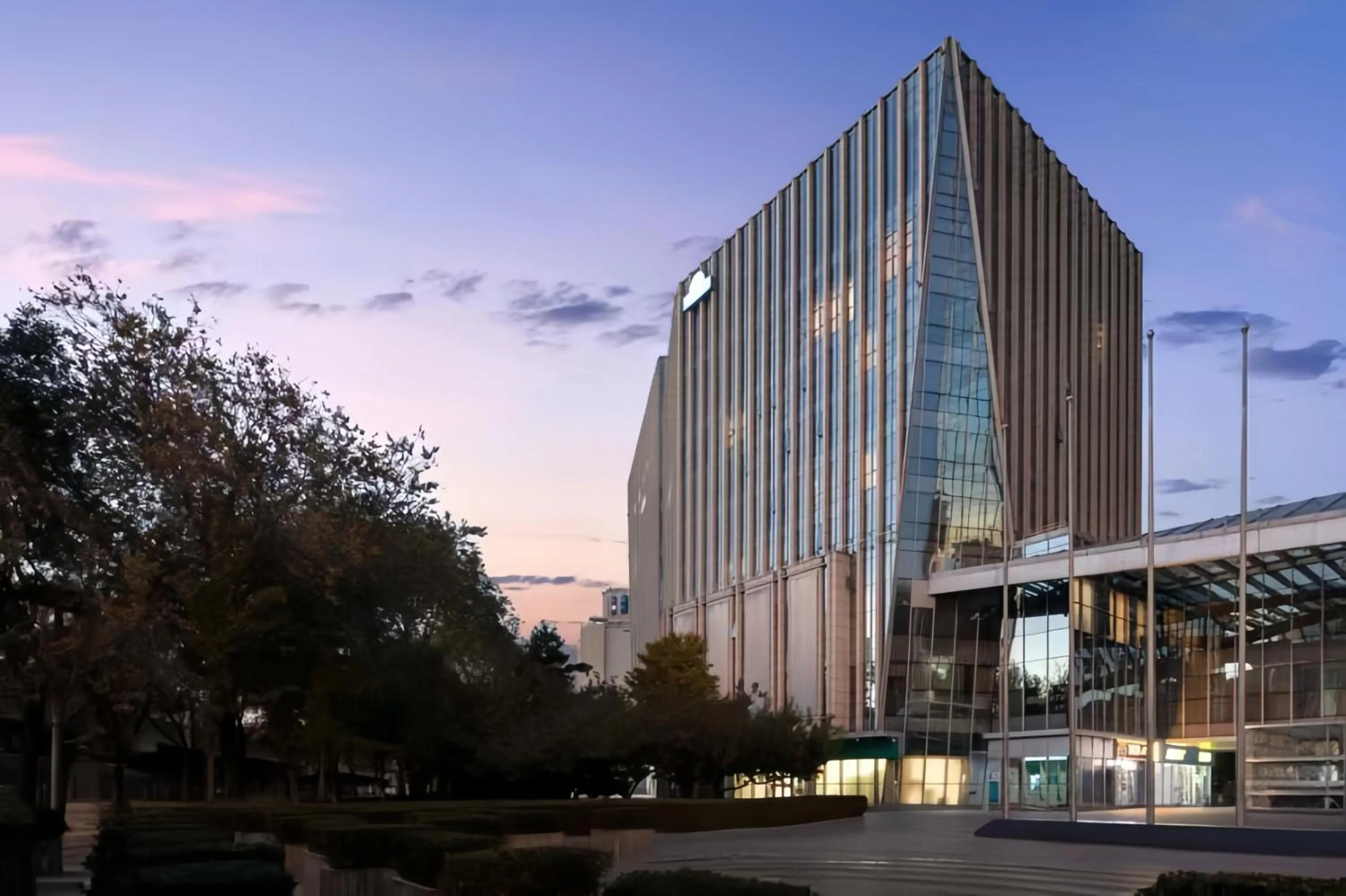 Property building in Days Inn by Wyndham Beijing Haidian