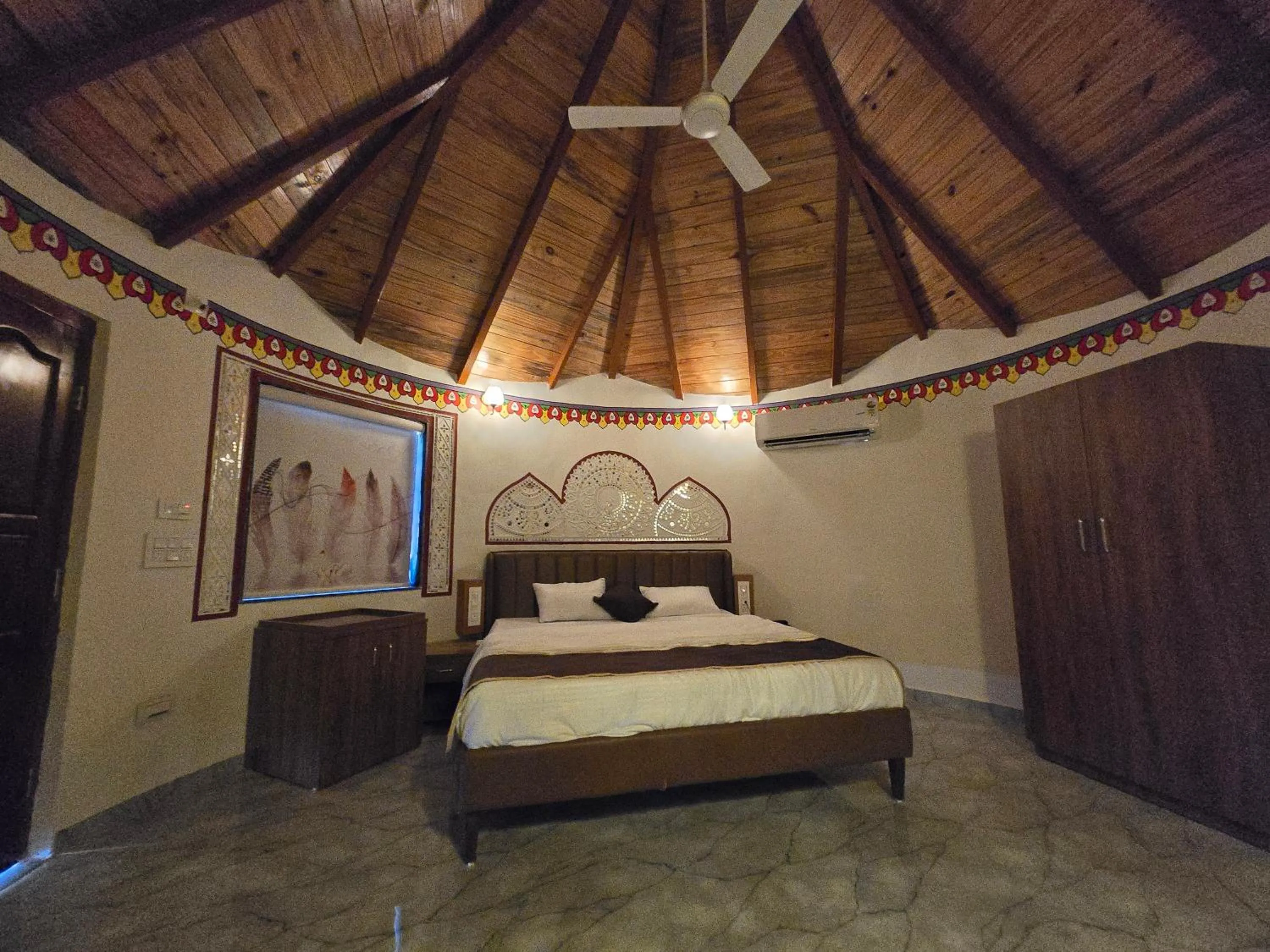 Bed in Heritage Resort Dholavira