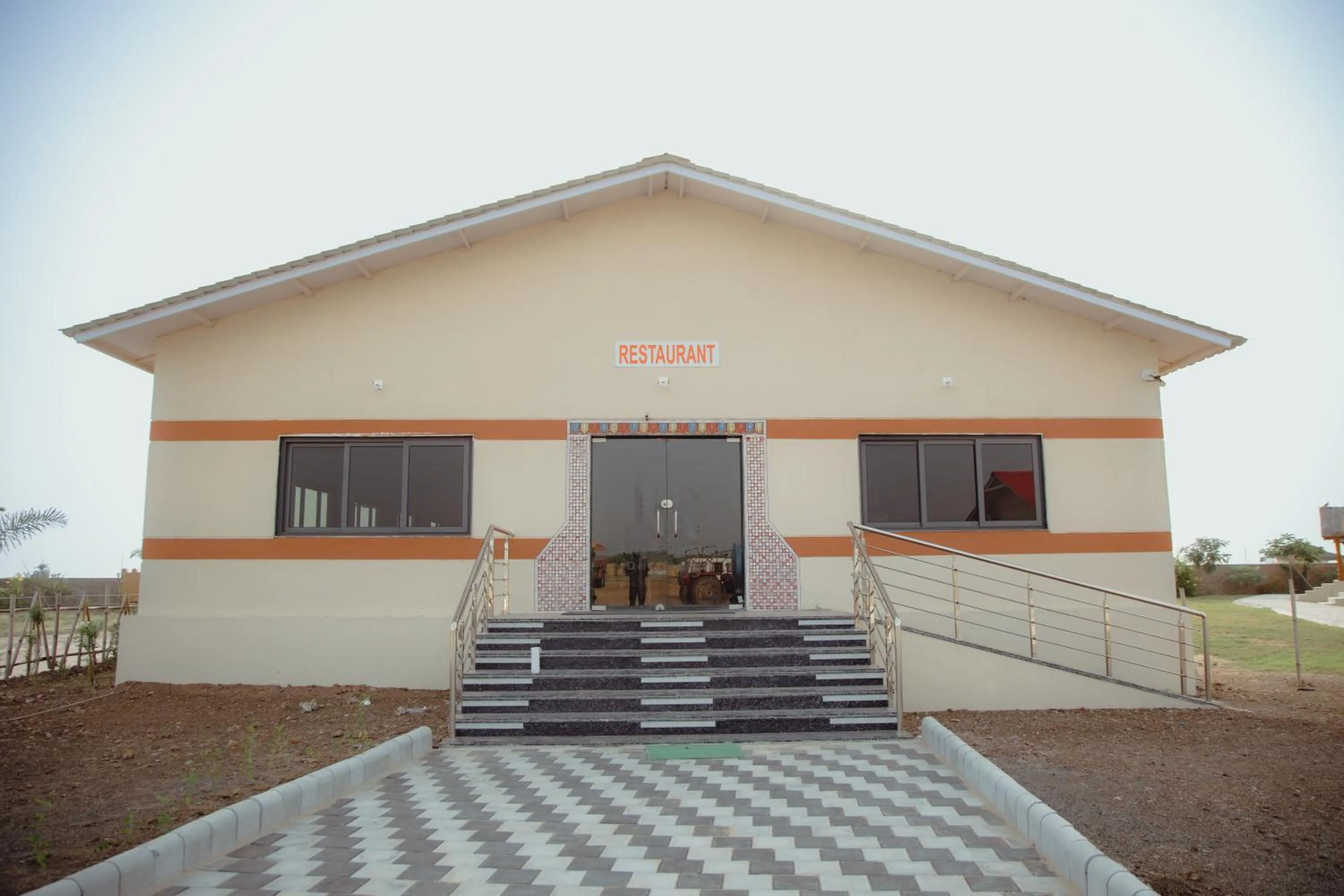 Restaurant/places to eat in Heritage Resort Dholavira