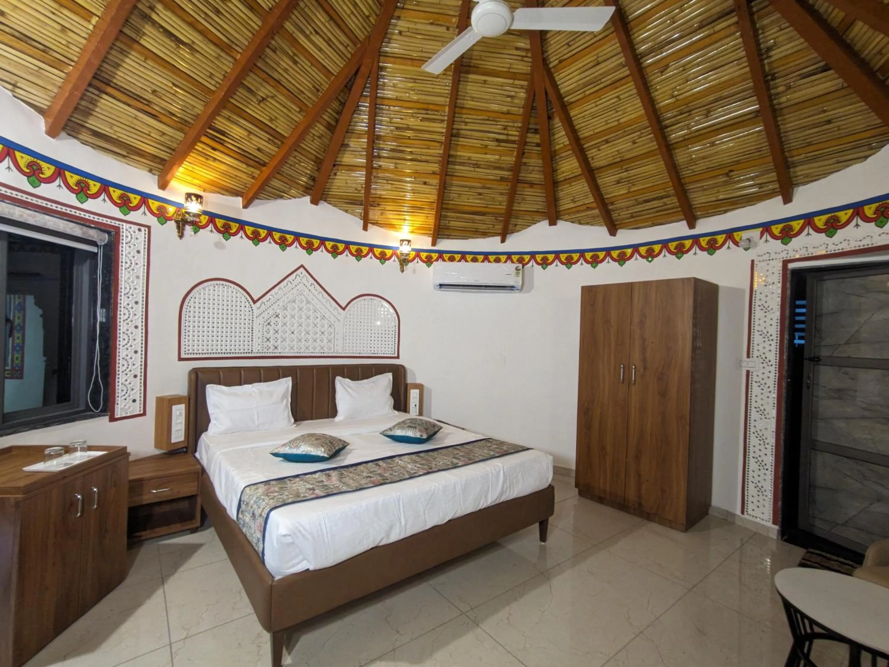 Bed in Heritage Resort Dholavira