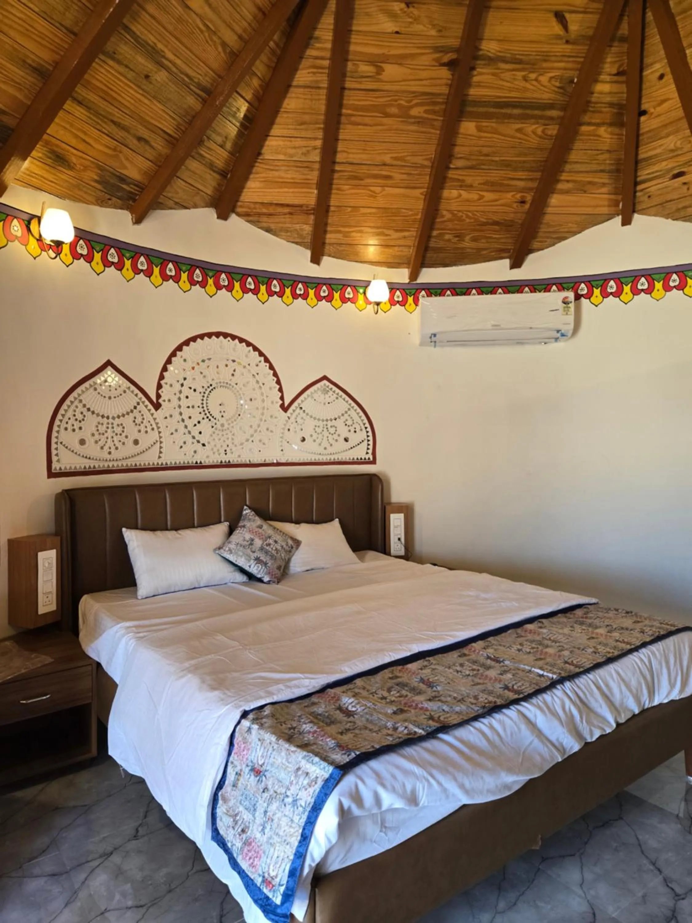 Bed in Heritage Resort Dholavira