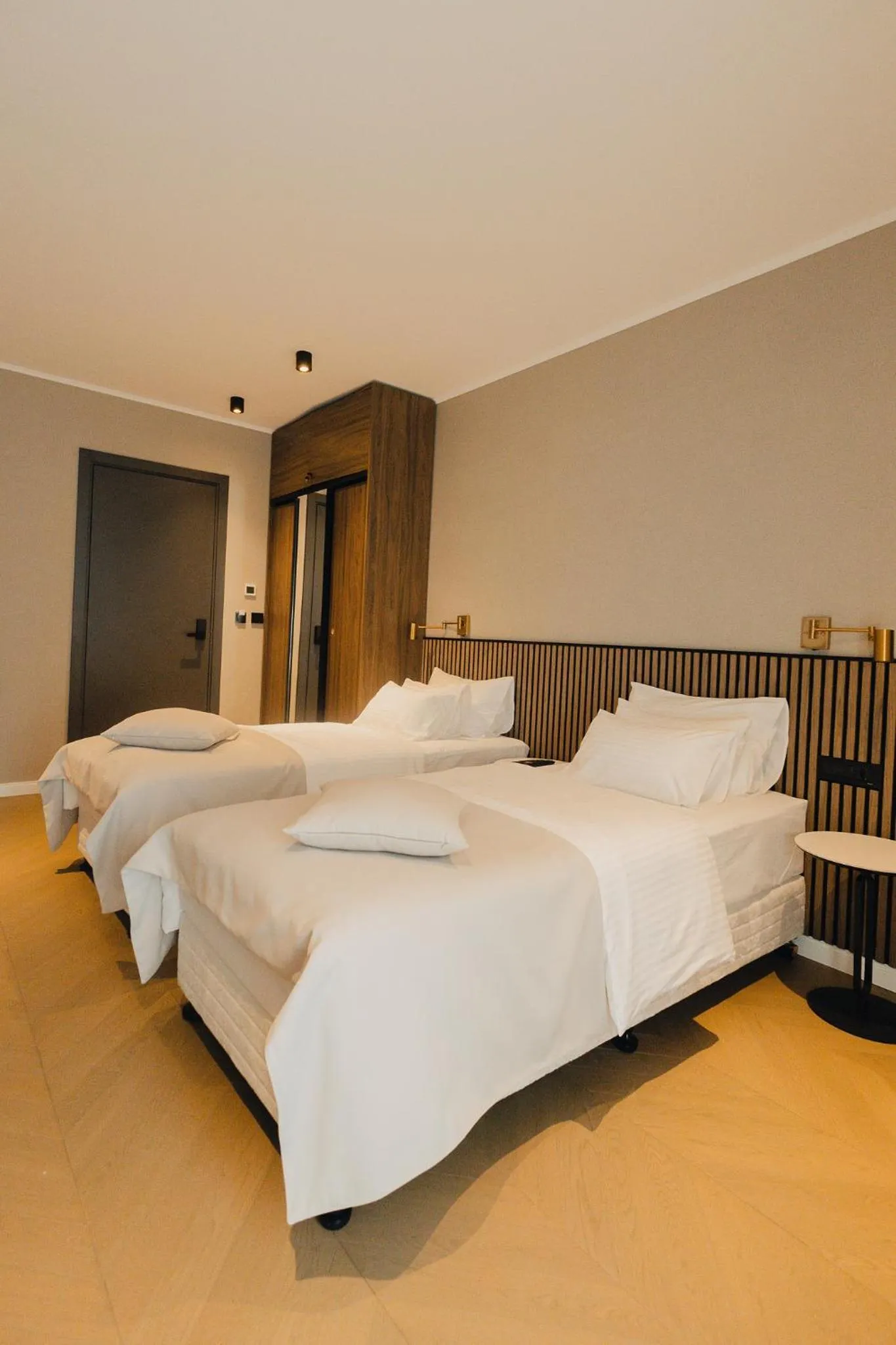 Bed in Hotel Flaneur