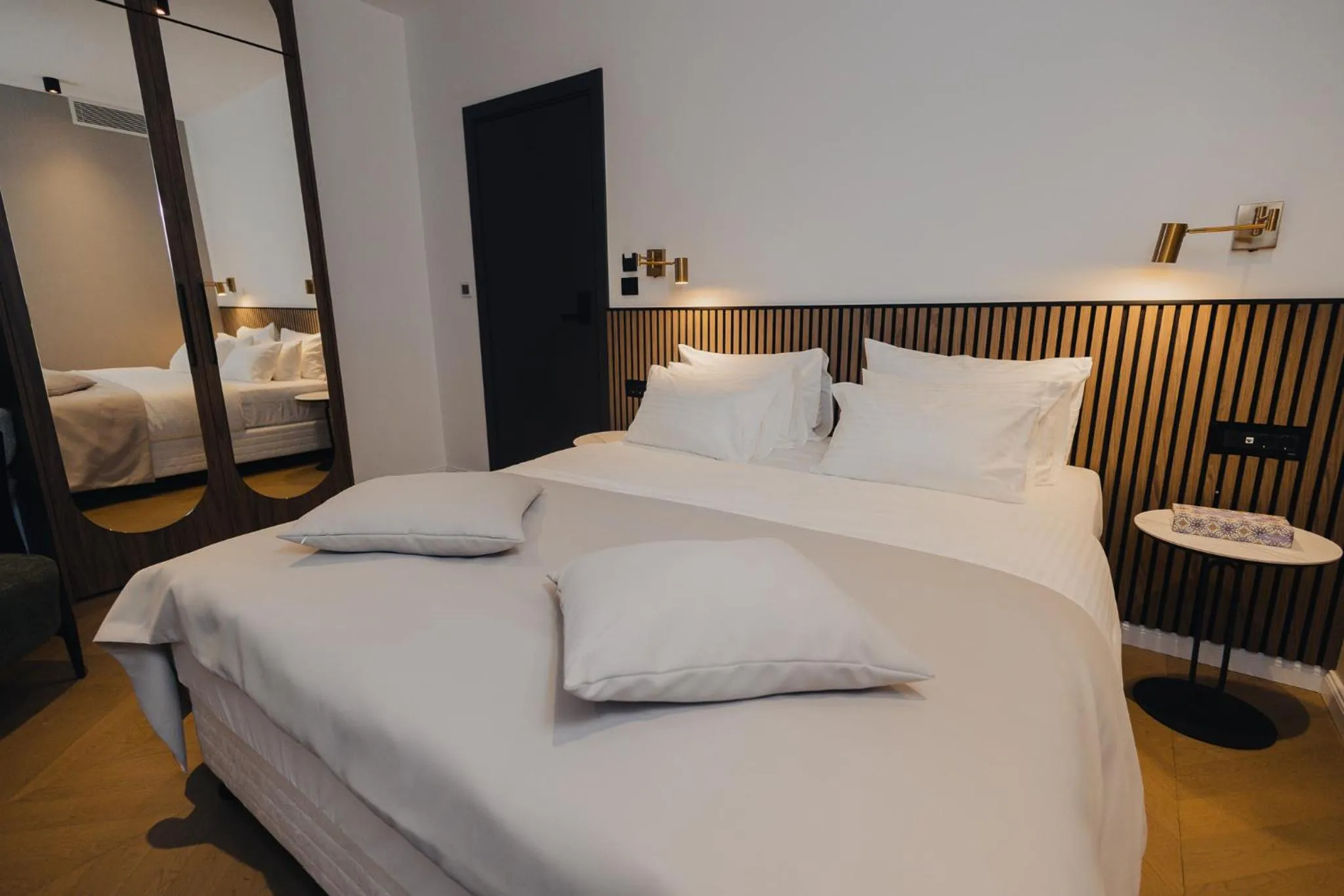 Bed in Hotel Flaneur