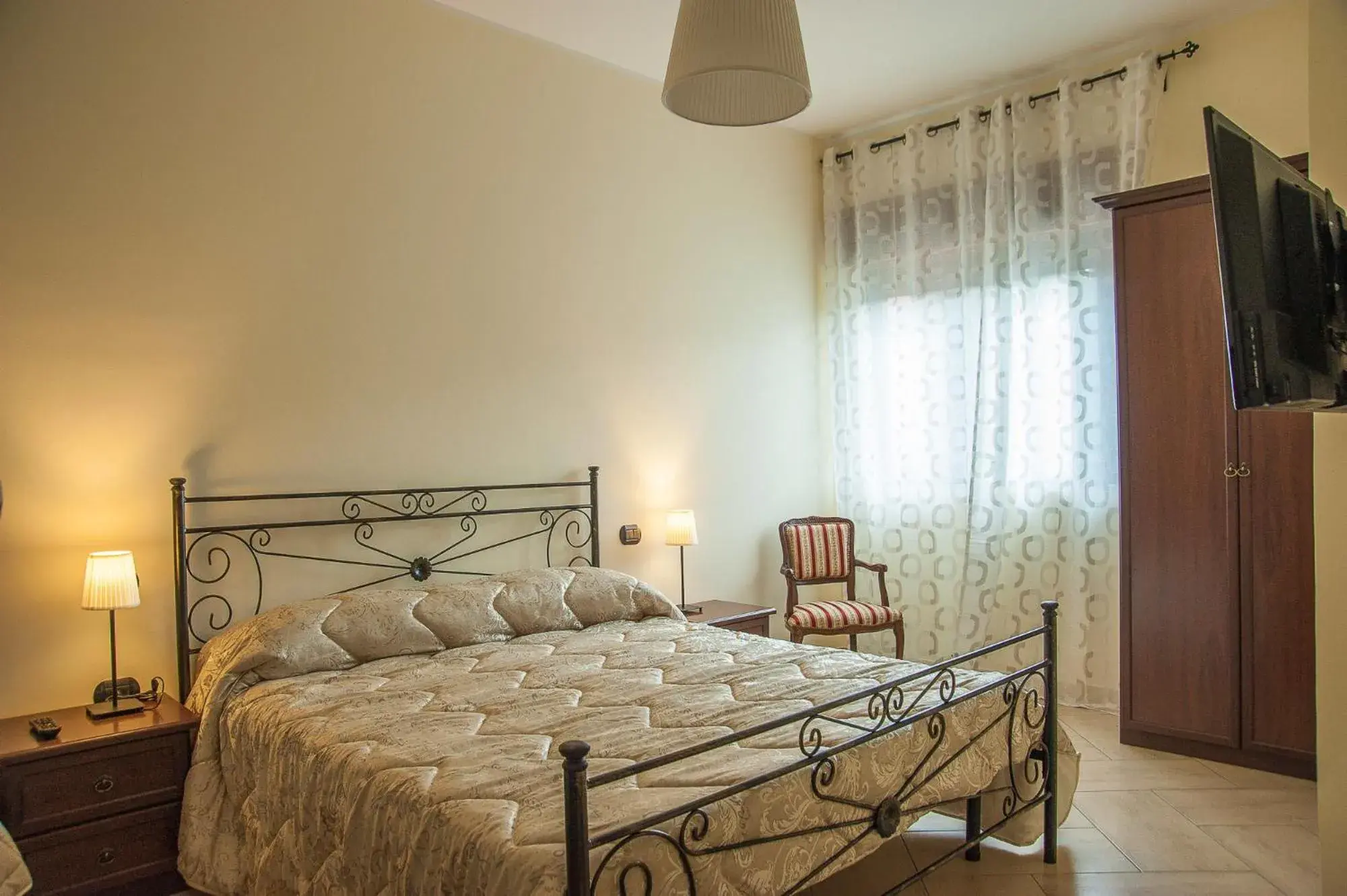 Quadruple Room - single occupancy in B&B La Cannalia Quadruple Room - single occupancy in B&B La Cannalia