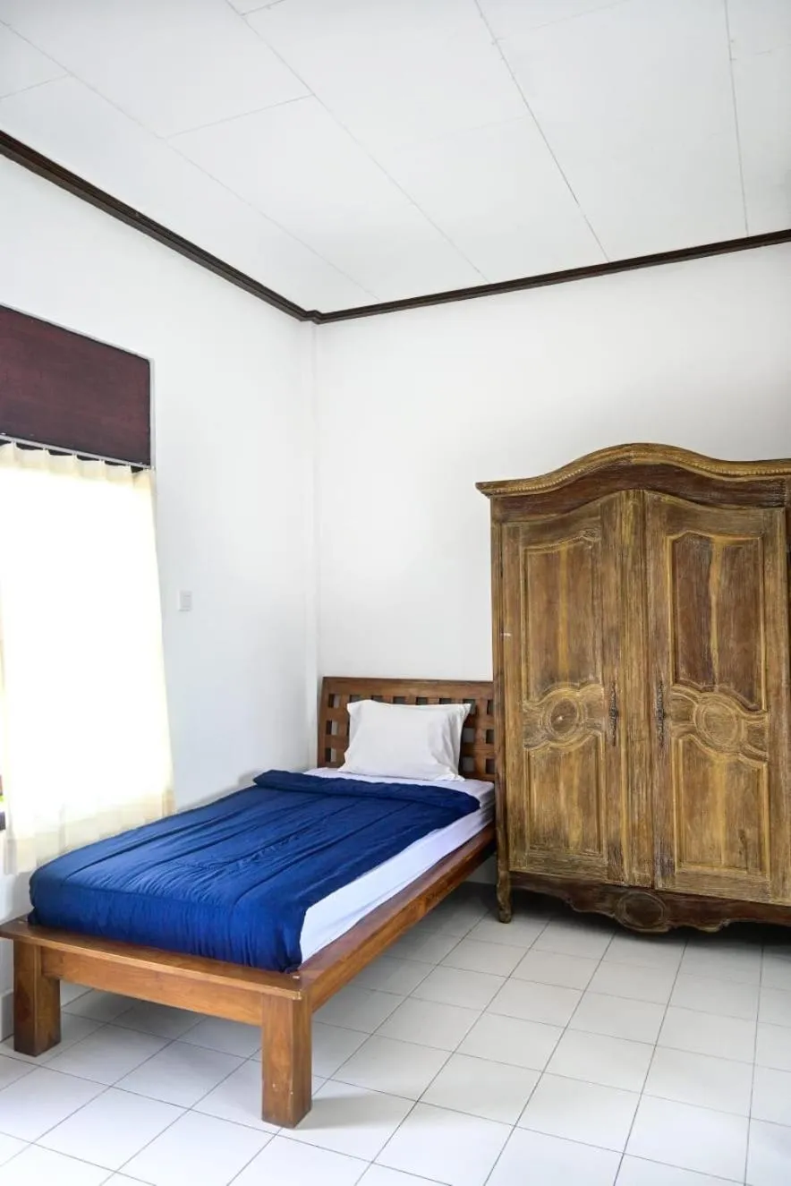 Bed in Ubud Backpacker Hostel