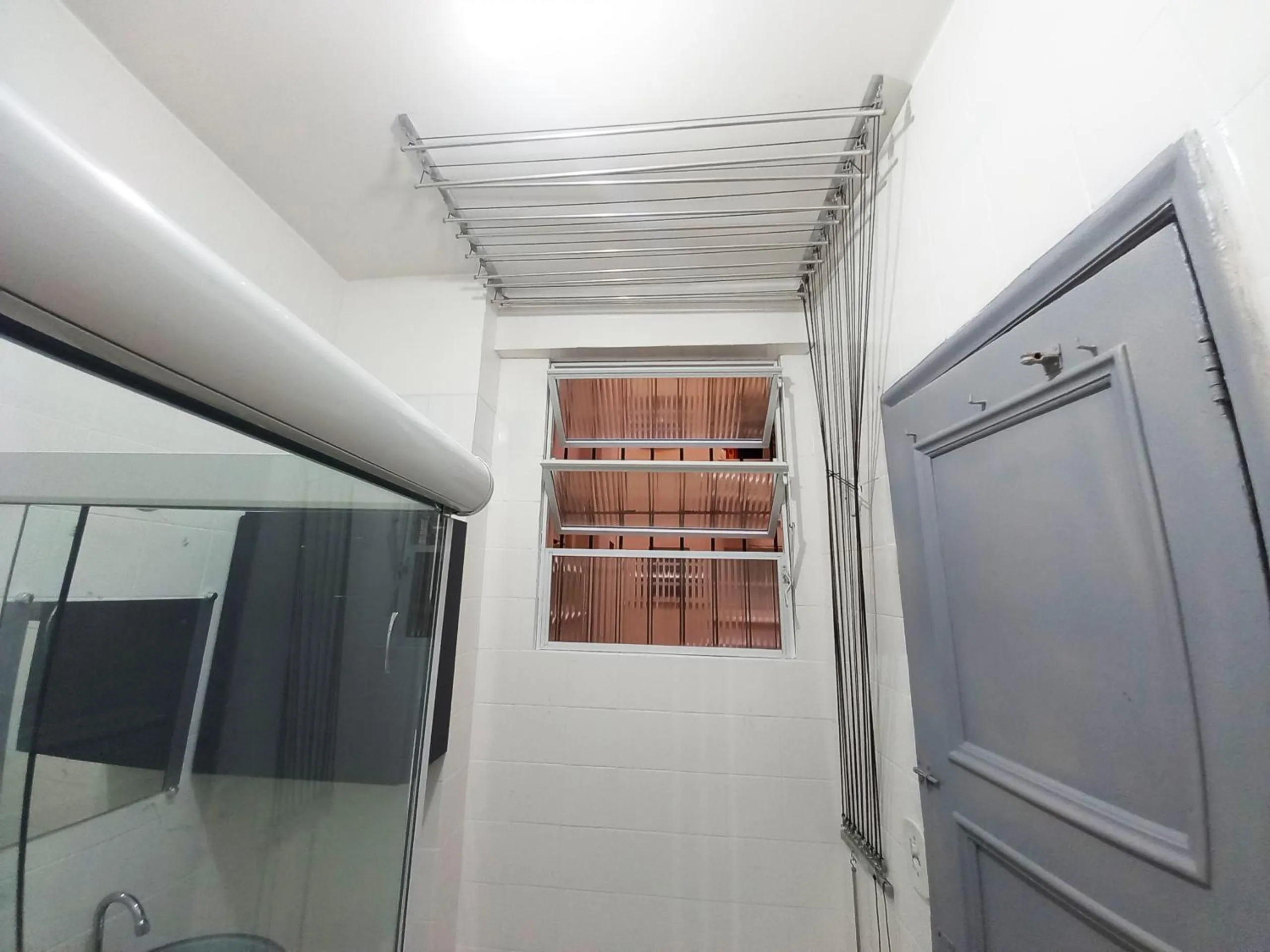 Studio na Praia de Copacabana, maquina de lavar