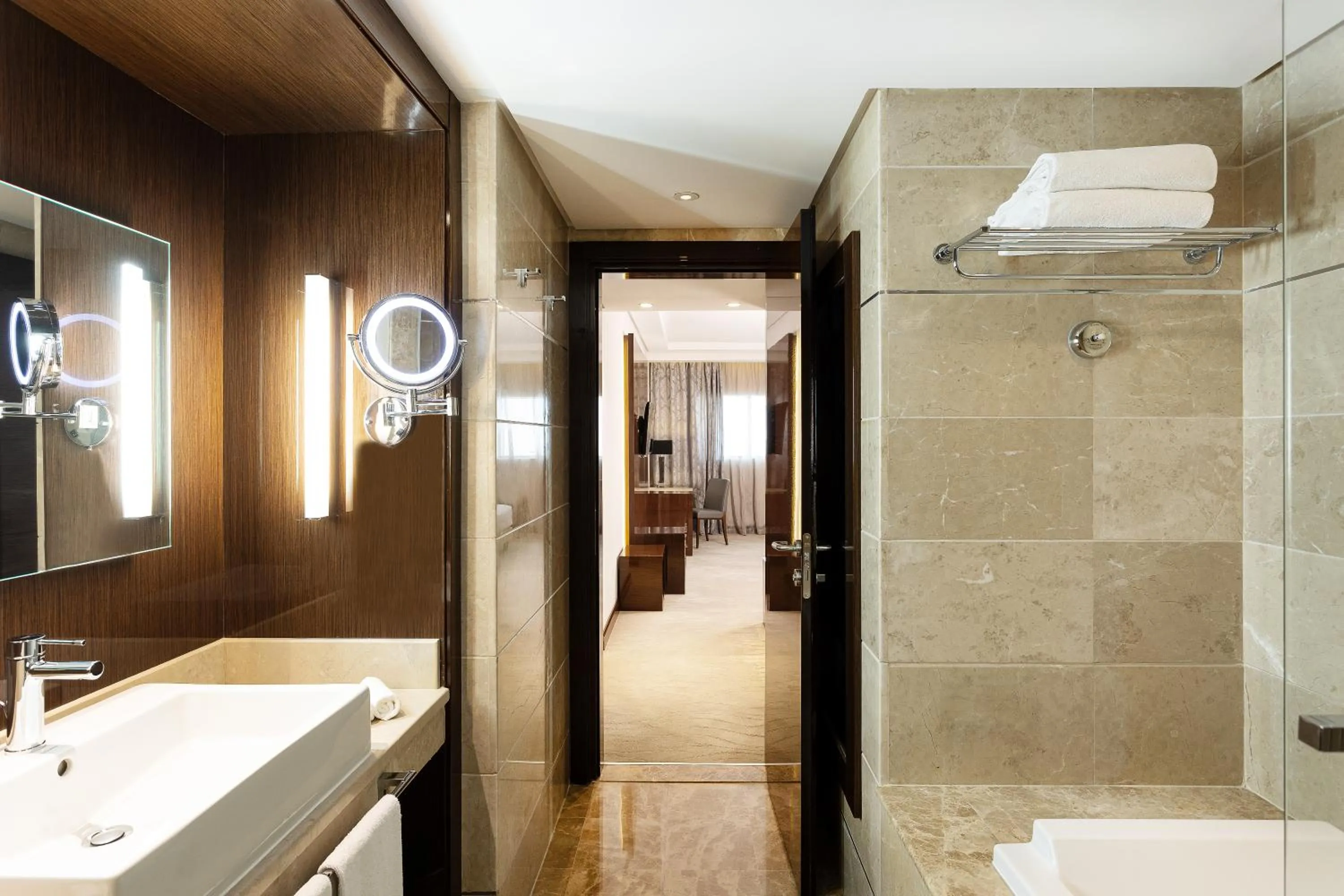 Shower in Radisson Blu Hotel & Convention Center, Tunis