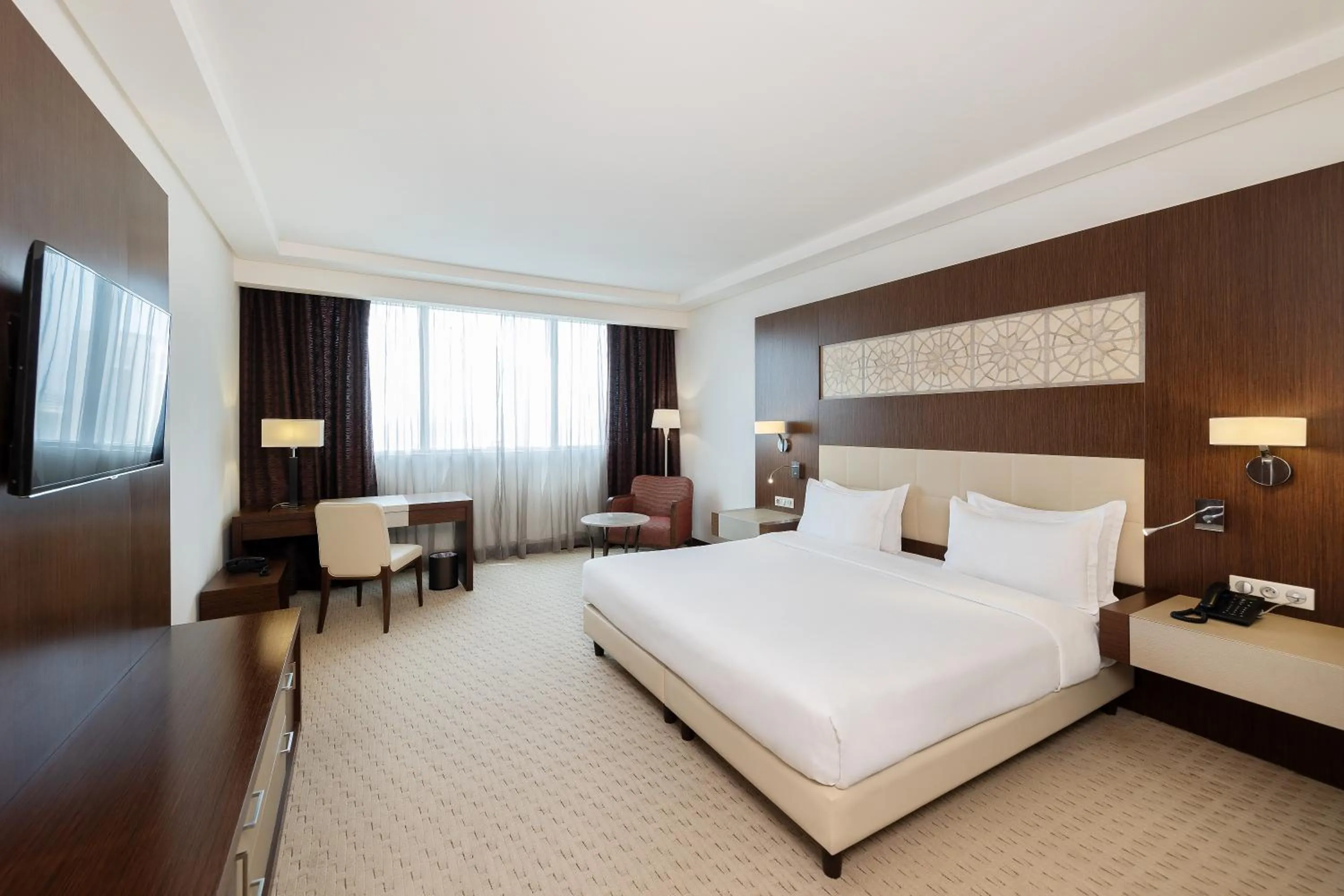 Bed in Radisson Blu Hotel & Convention Center, Tunis