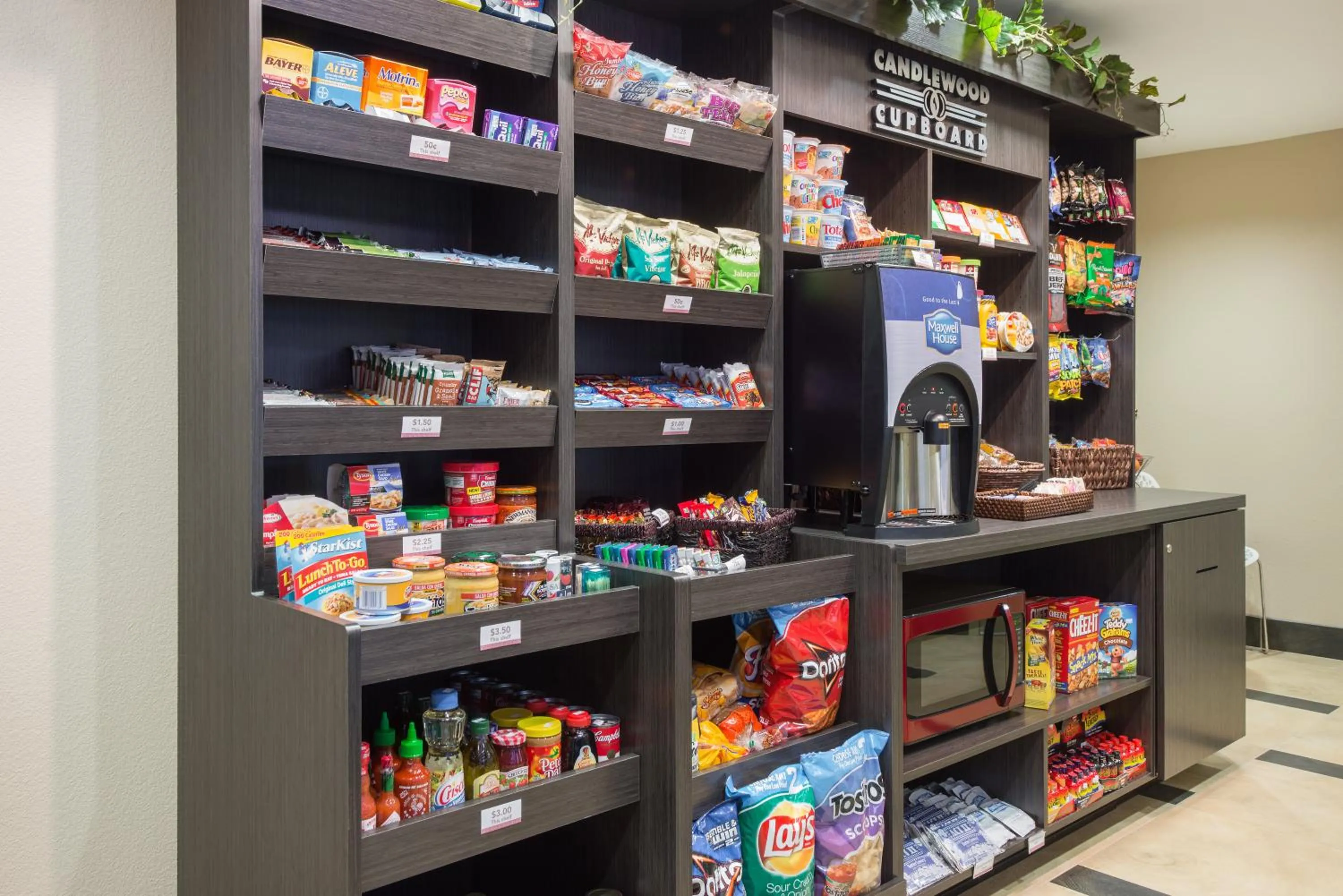 Breakfast in Candlewood Suites Columbia Hwy 63 & I-70 by IHG