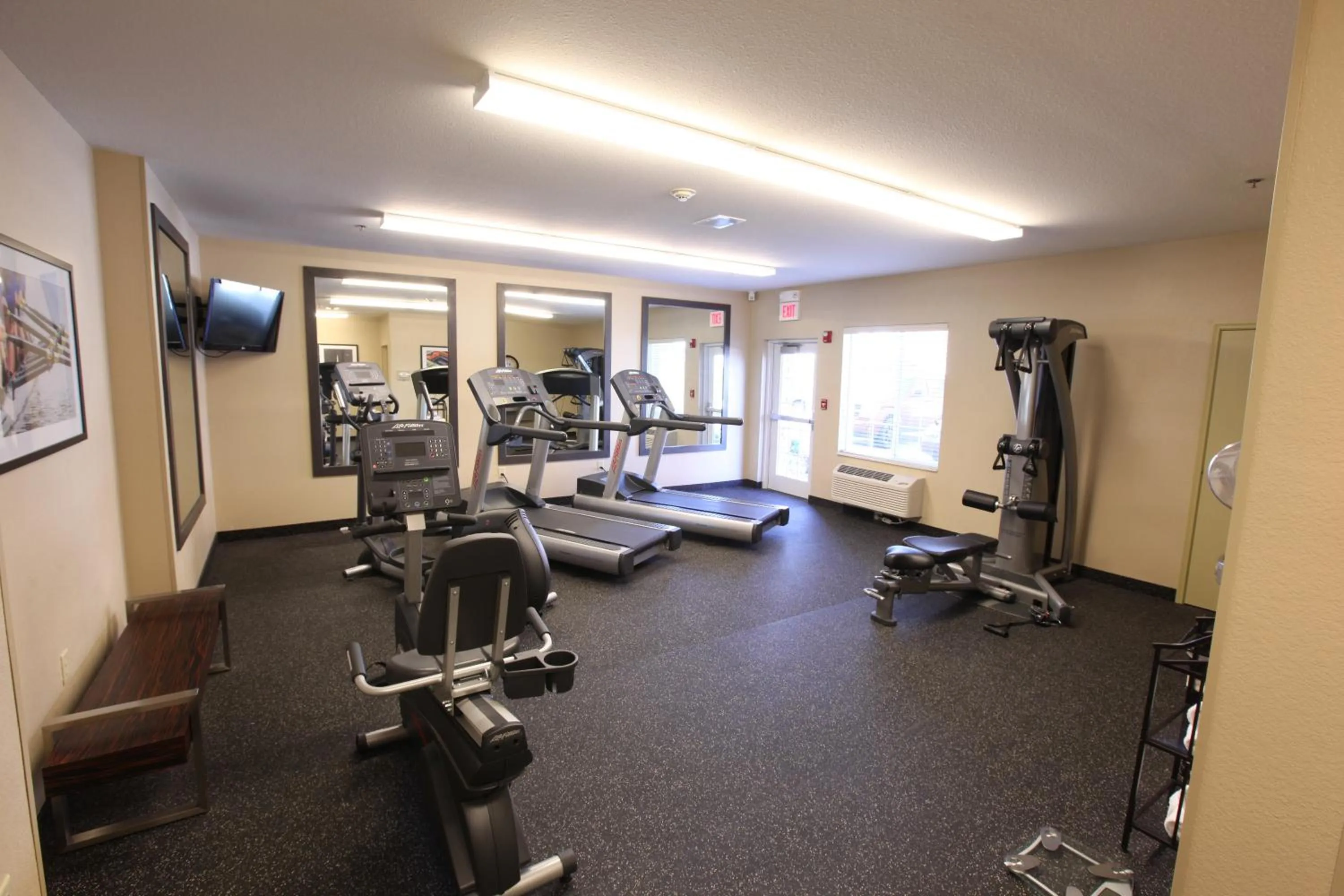 Fitness centre/facilities in Candlewood Suites Columbia Hwy 63 & I-70 by IHG