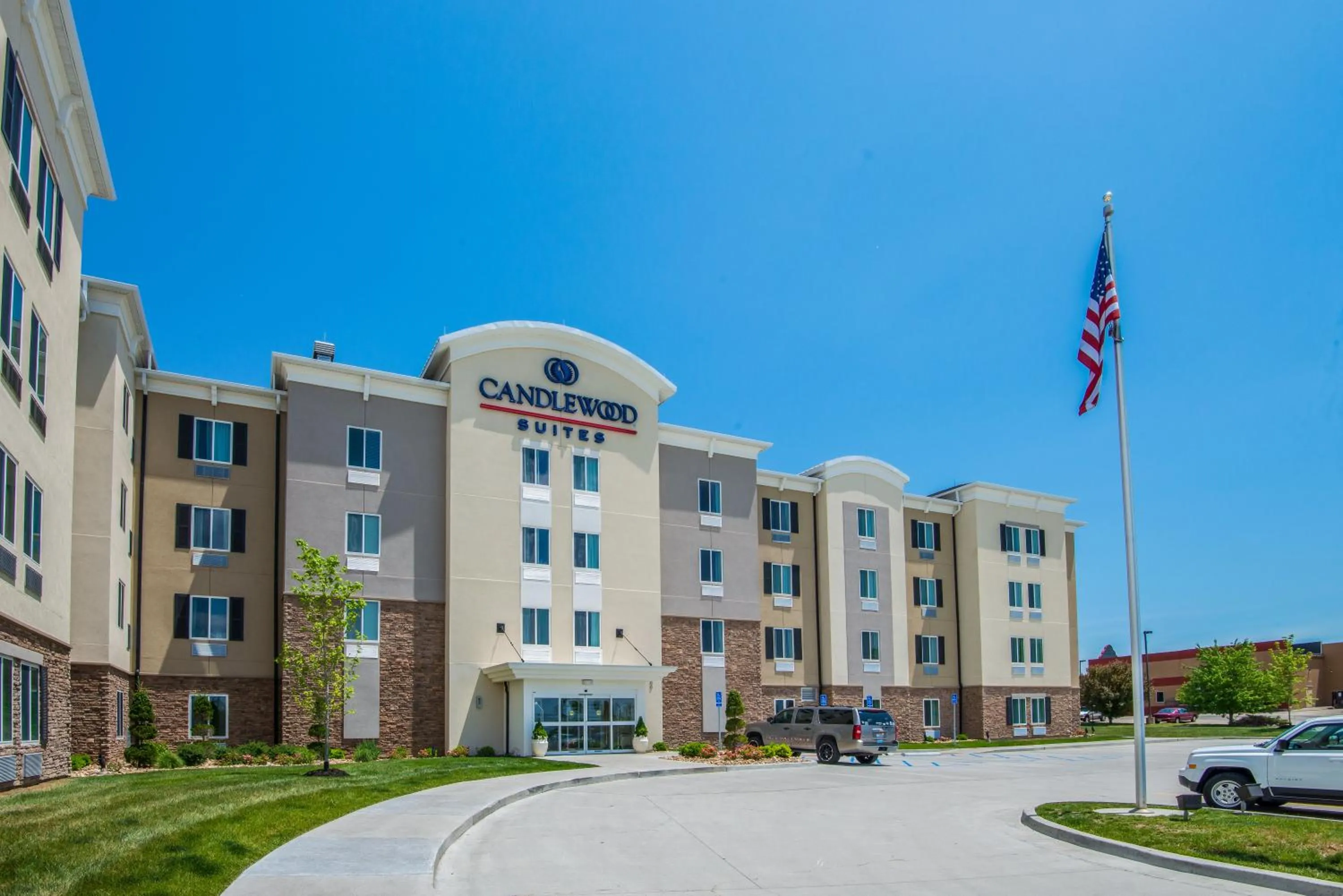 Property building in Candlewood Suites Columbia Hwy 63 & I-70 by IHG